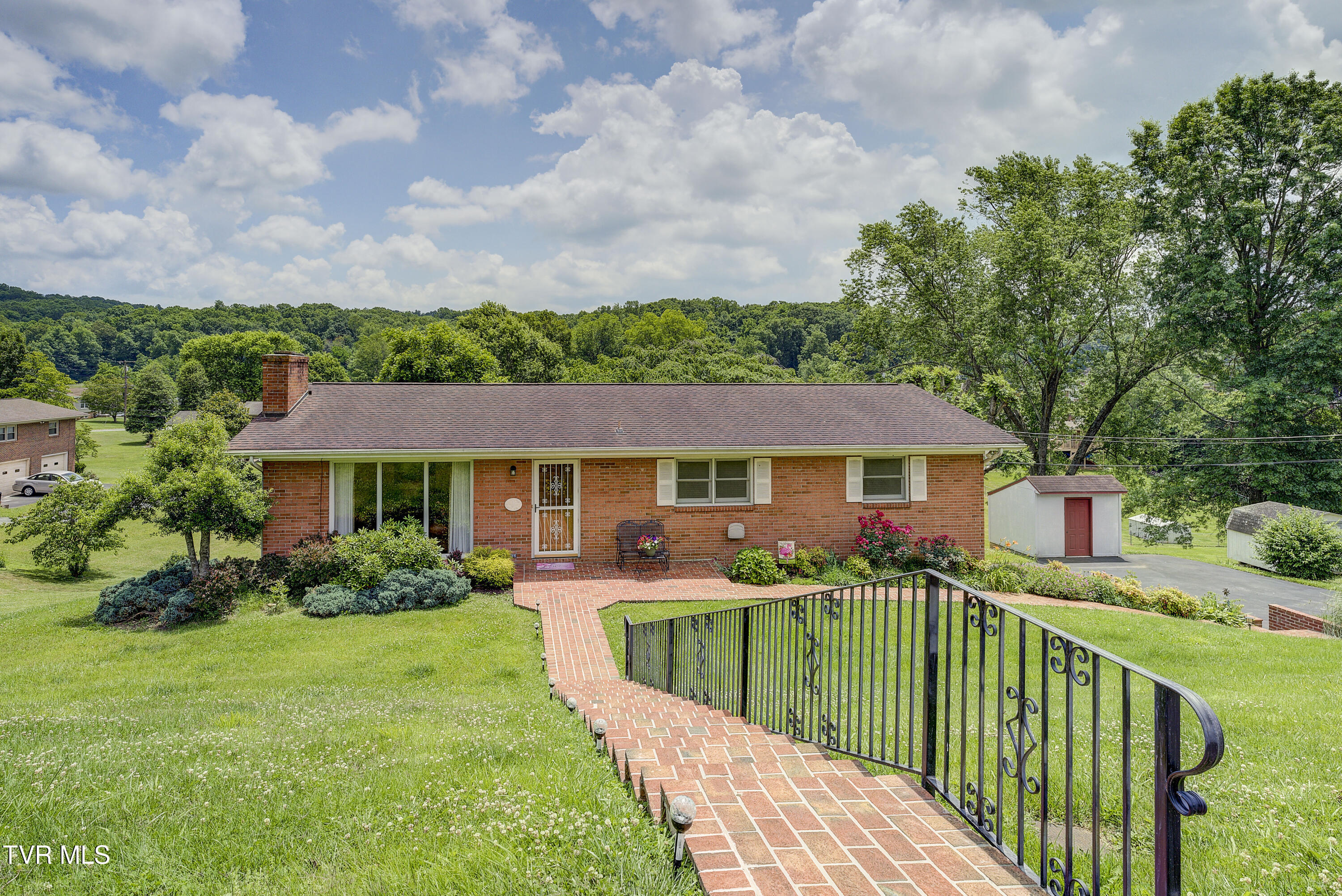 296 Redstone Drive Property Photo 1