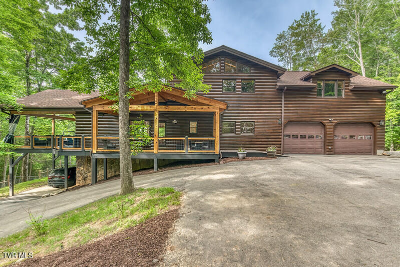 191 Bear Ridge Drive Property Photo 3