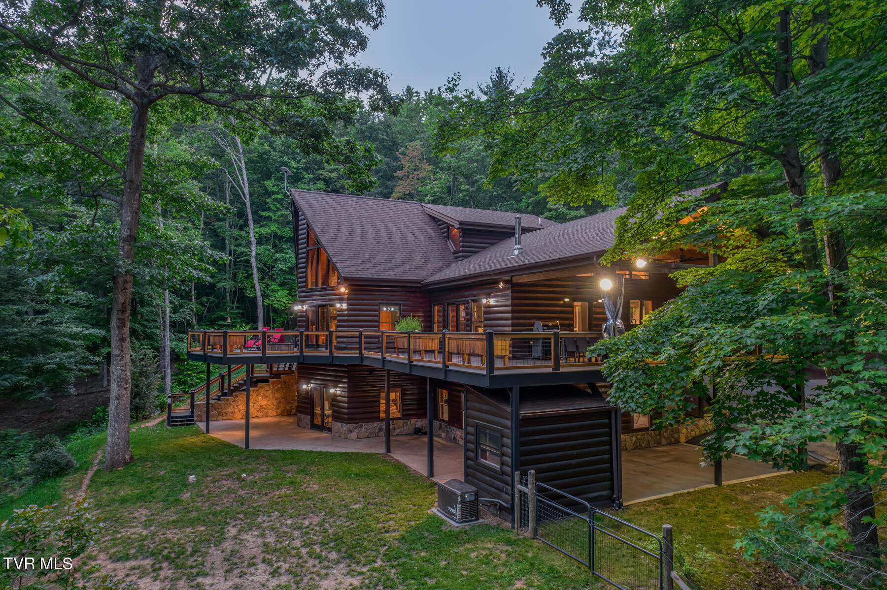 191 Bear Ridge Drive Property Photo 6