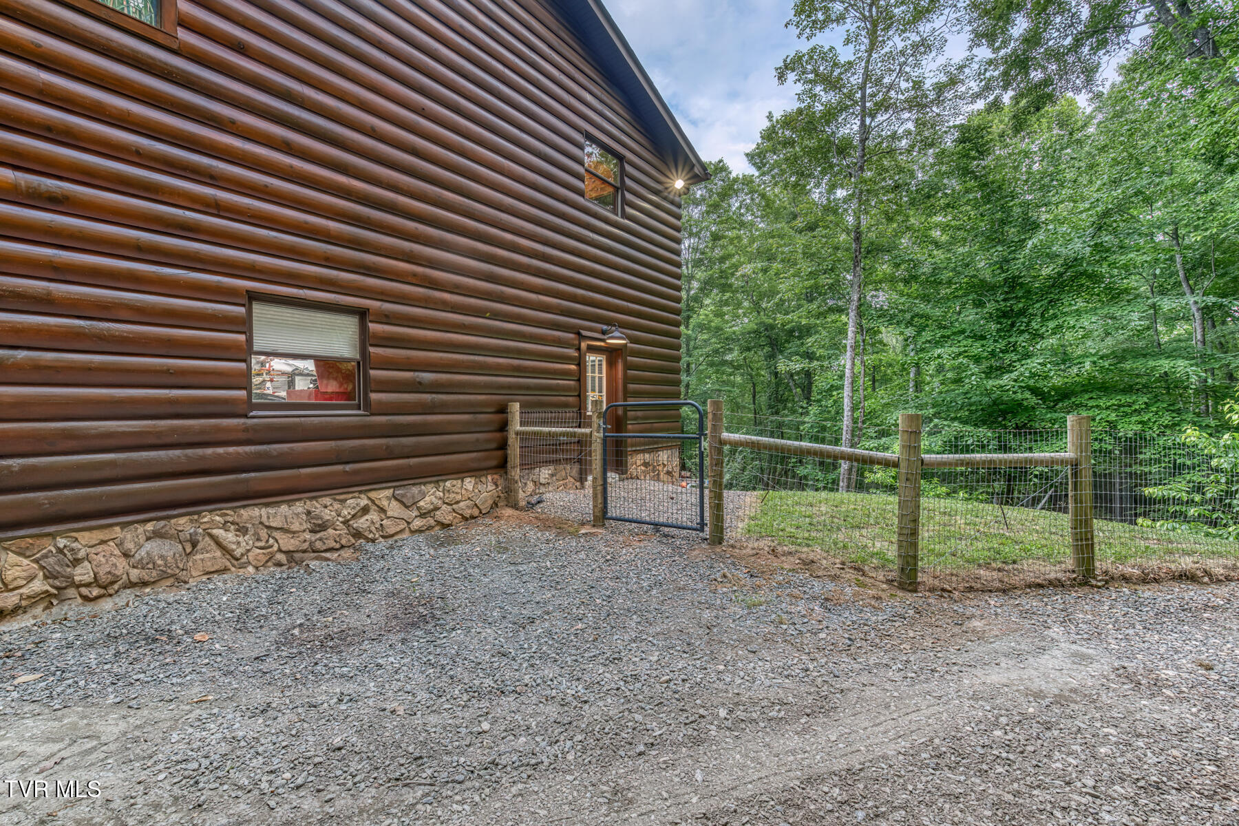 191 Bear Ridge Drive Property Photo 20