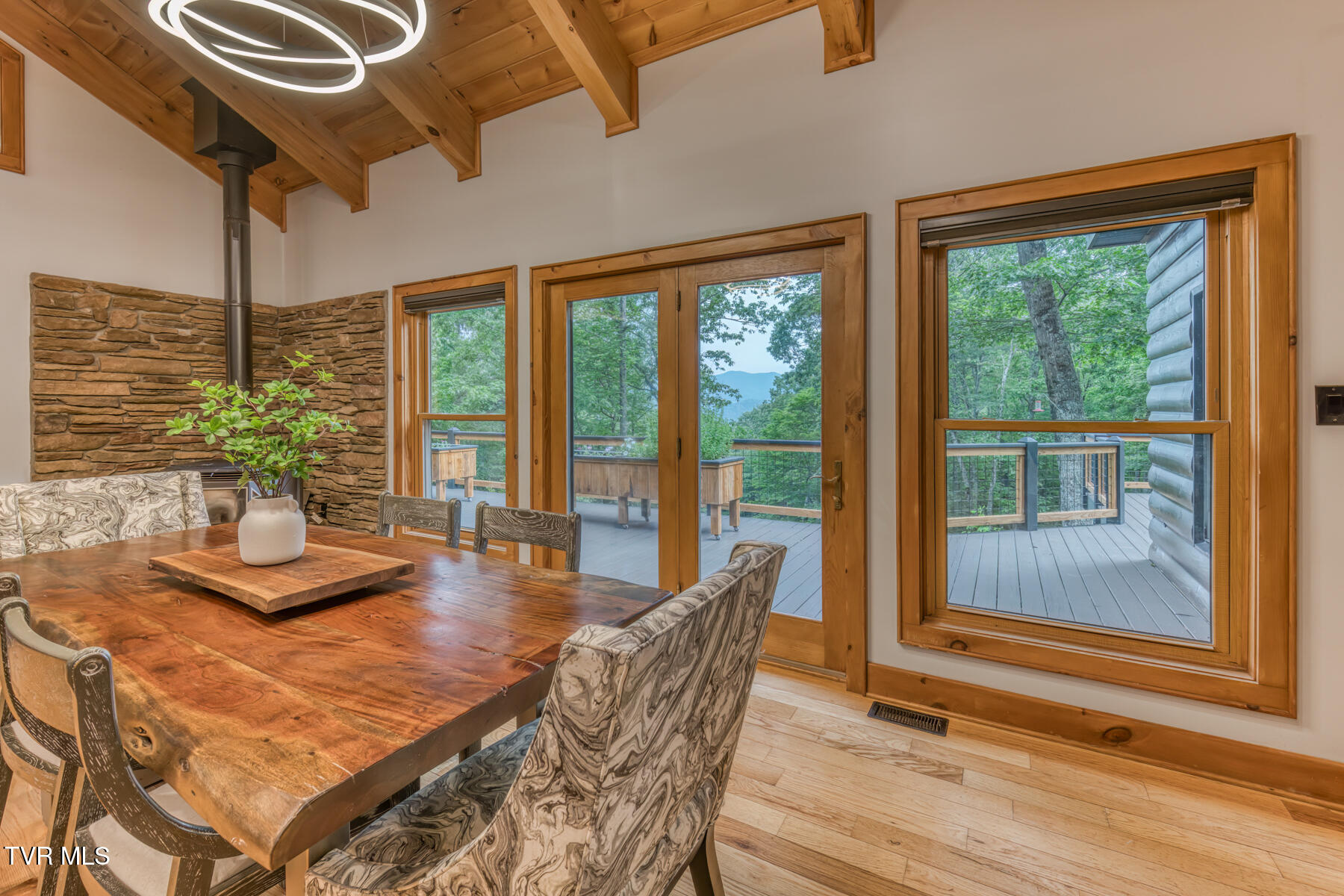 191 Bear Ridge Drive Property Photo 32