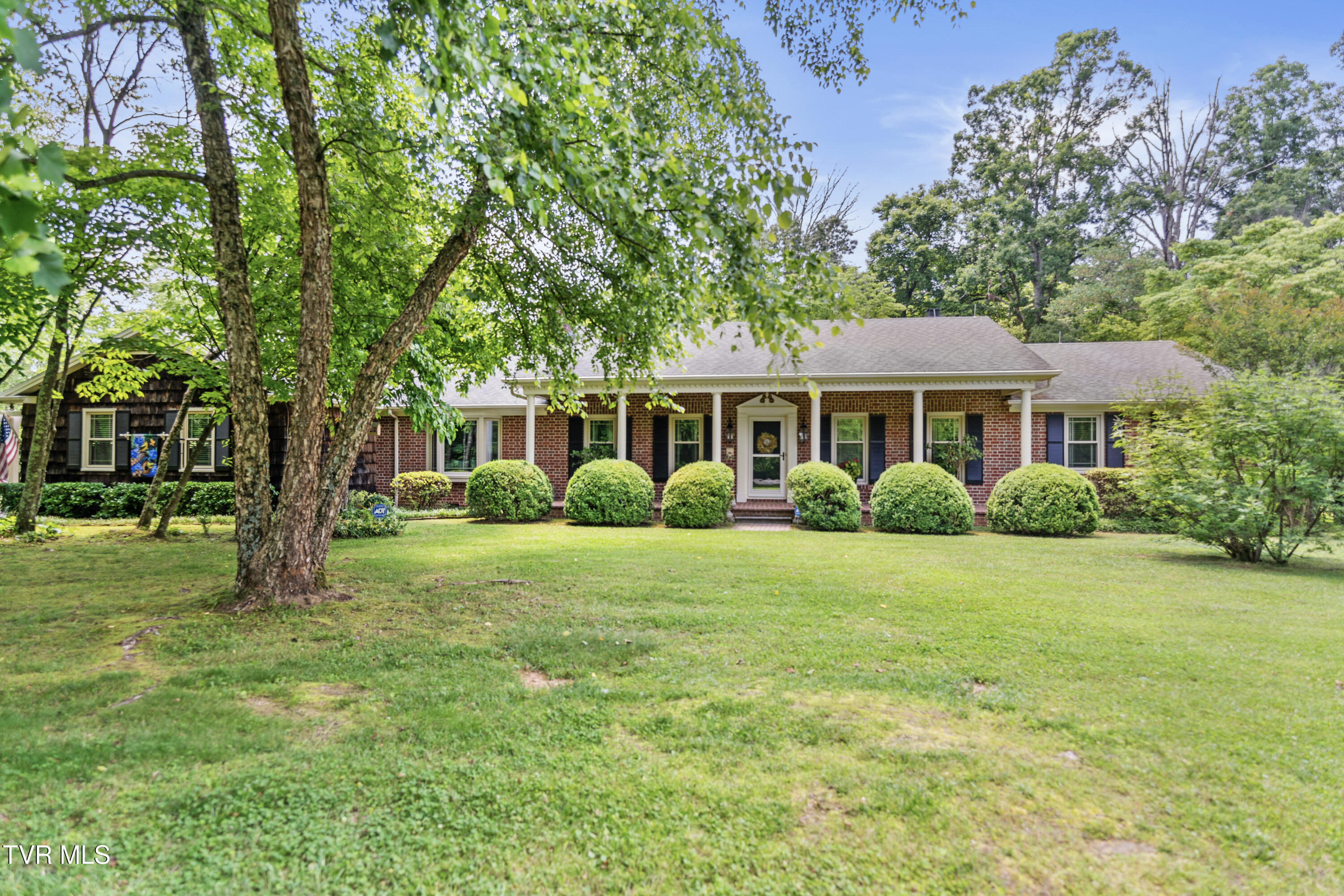 291 Pepper Mill Road Property Photo 1
