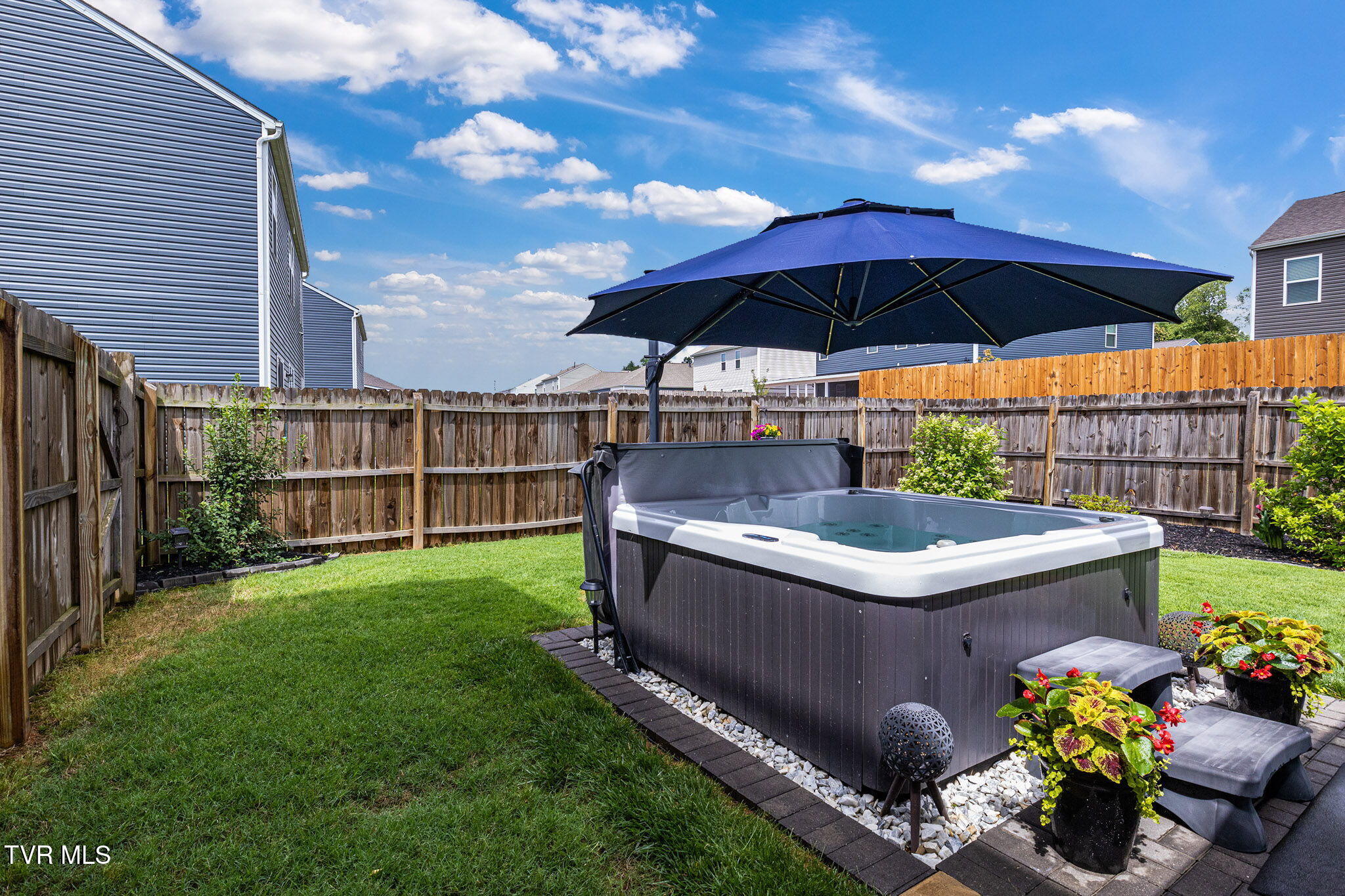 1058 Raccoon Lane Property Photo 7