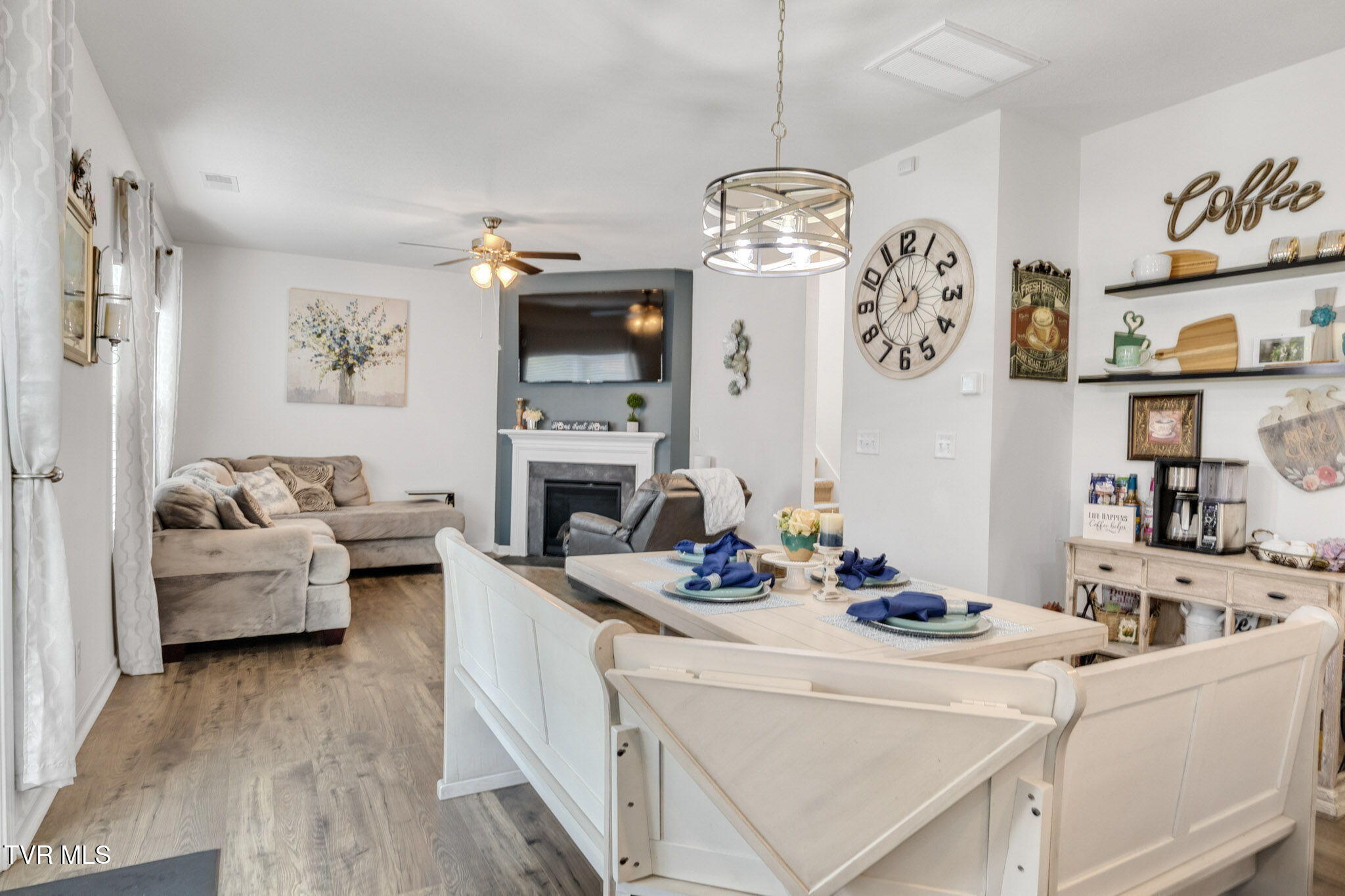 1058 Raccoon Lane Property Photo 8