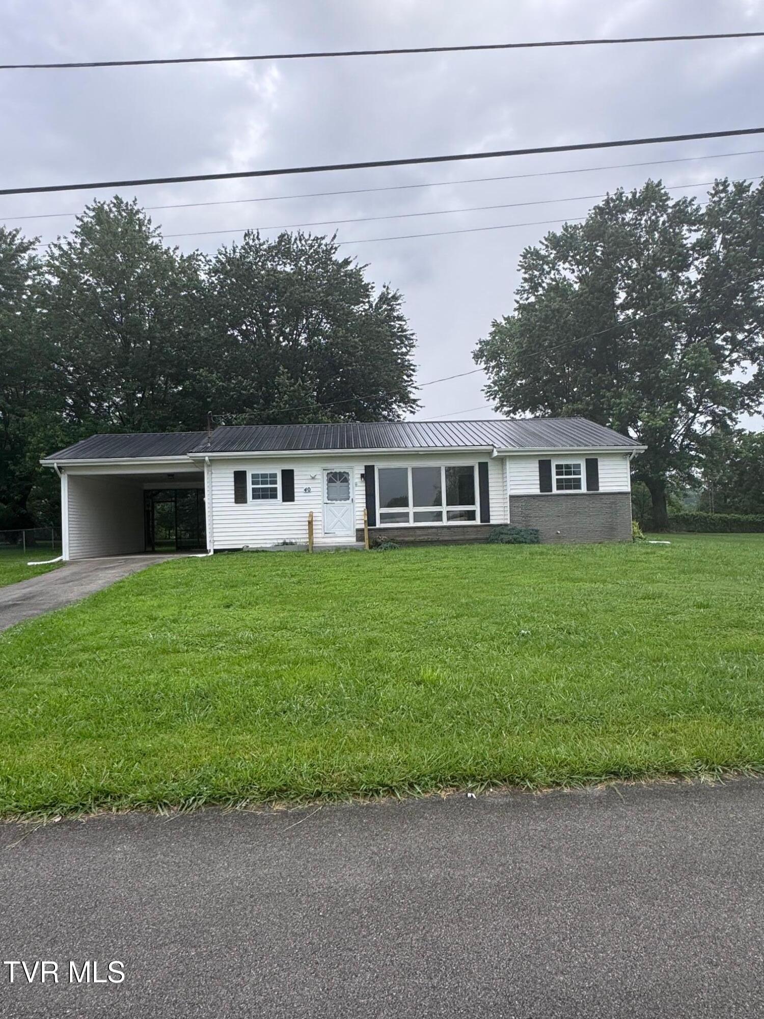 40 Decatur Street Property Photo 3