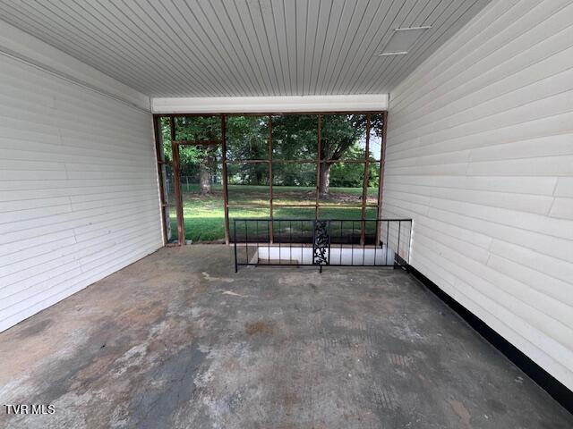 40 Decatur Street Property Photo 5