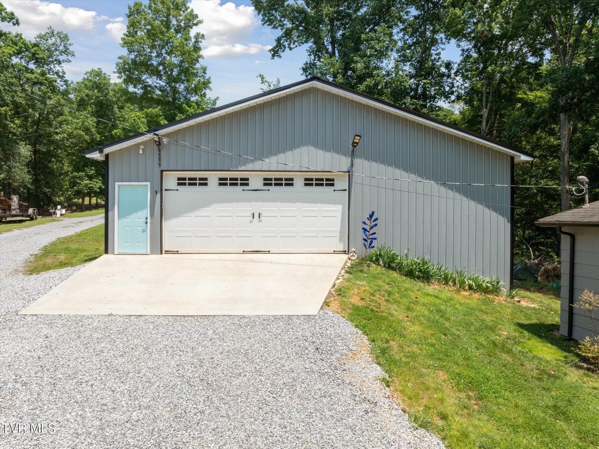 929 Black Alder Lane Property Photo 3