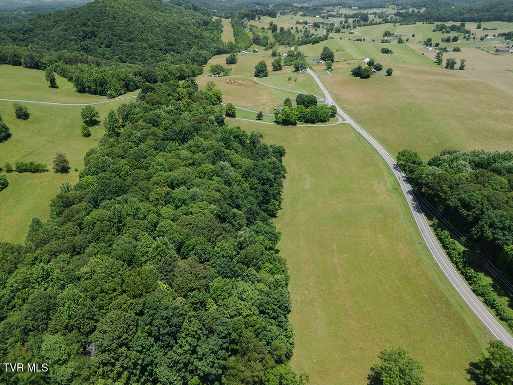 7.81ac Kingsport Highway Property Photo 9