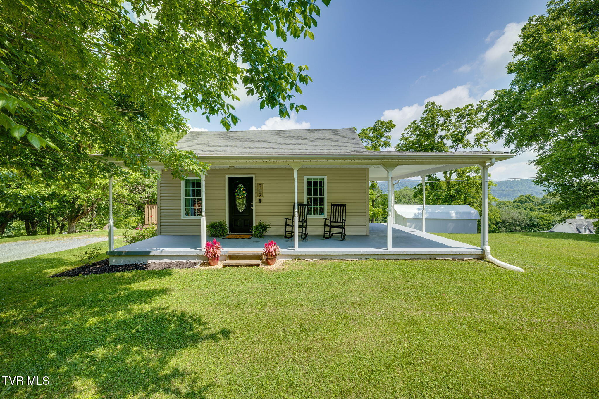 709 Rock City Road Property Photo 1