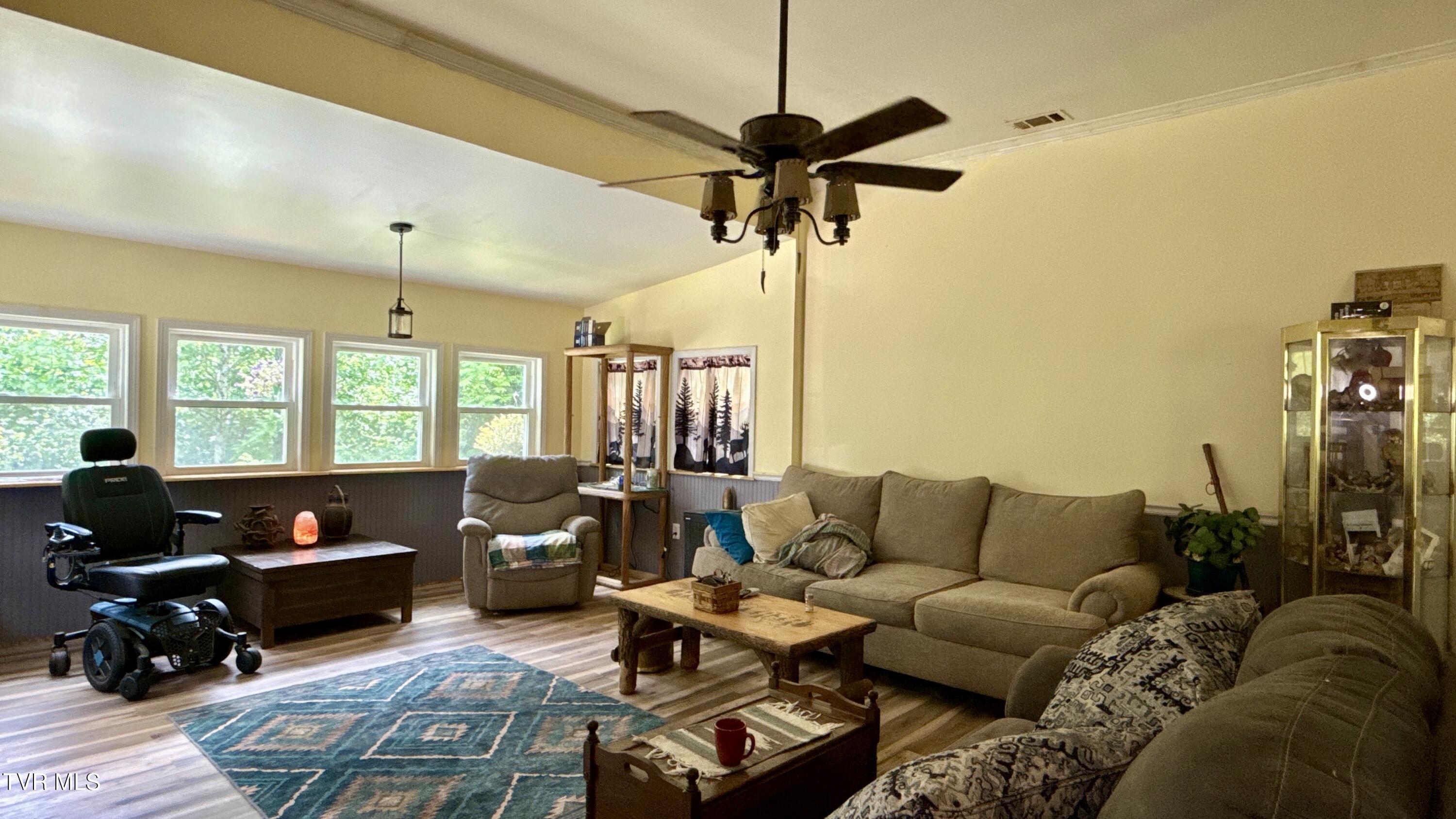 671 Antioch Road Property Photo 9