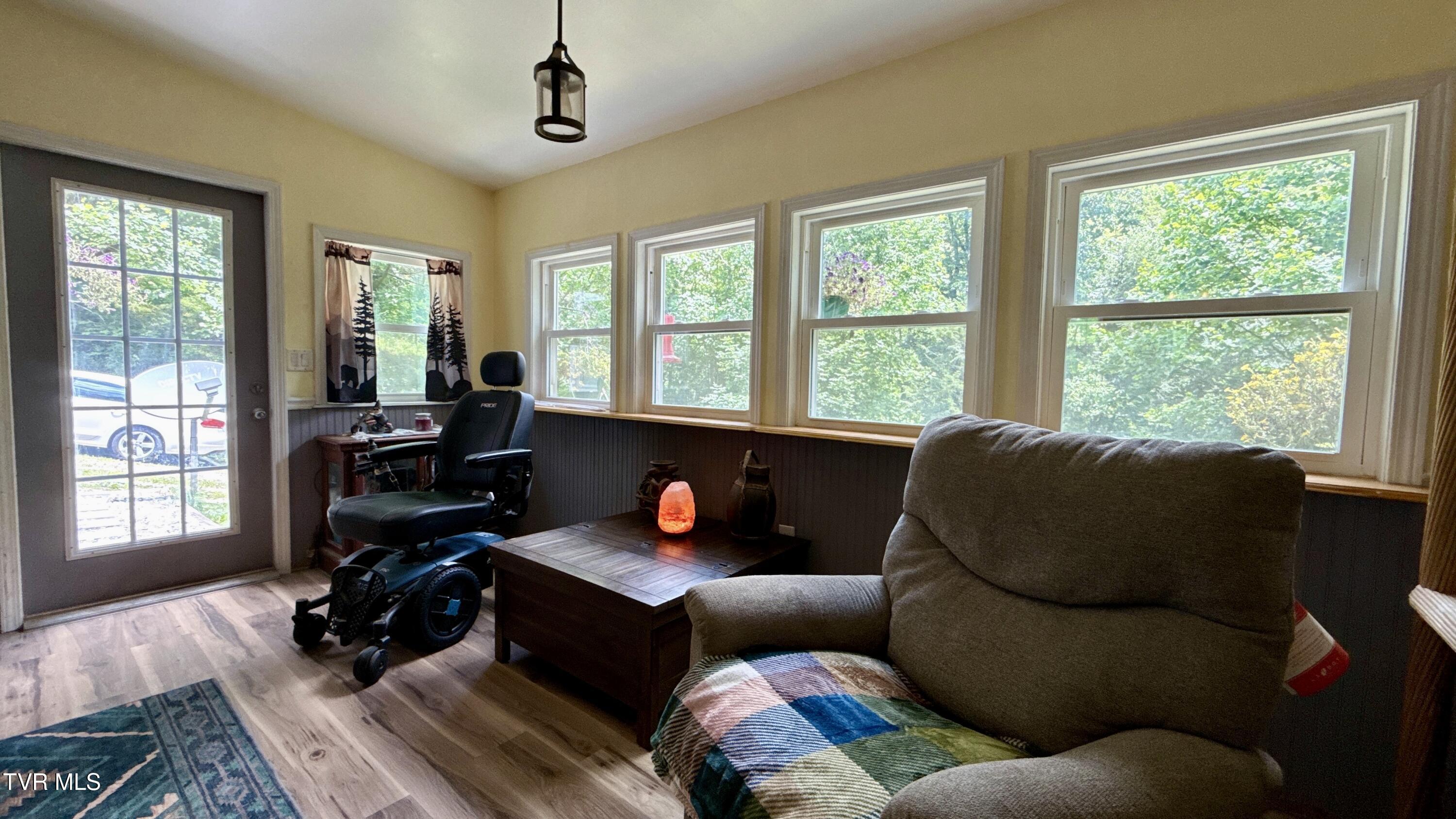 671 Antioch Road Property Photo 10