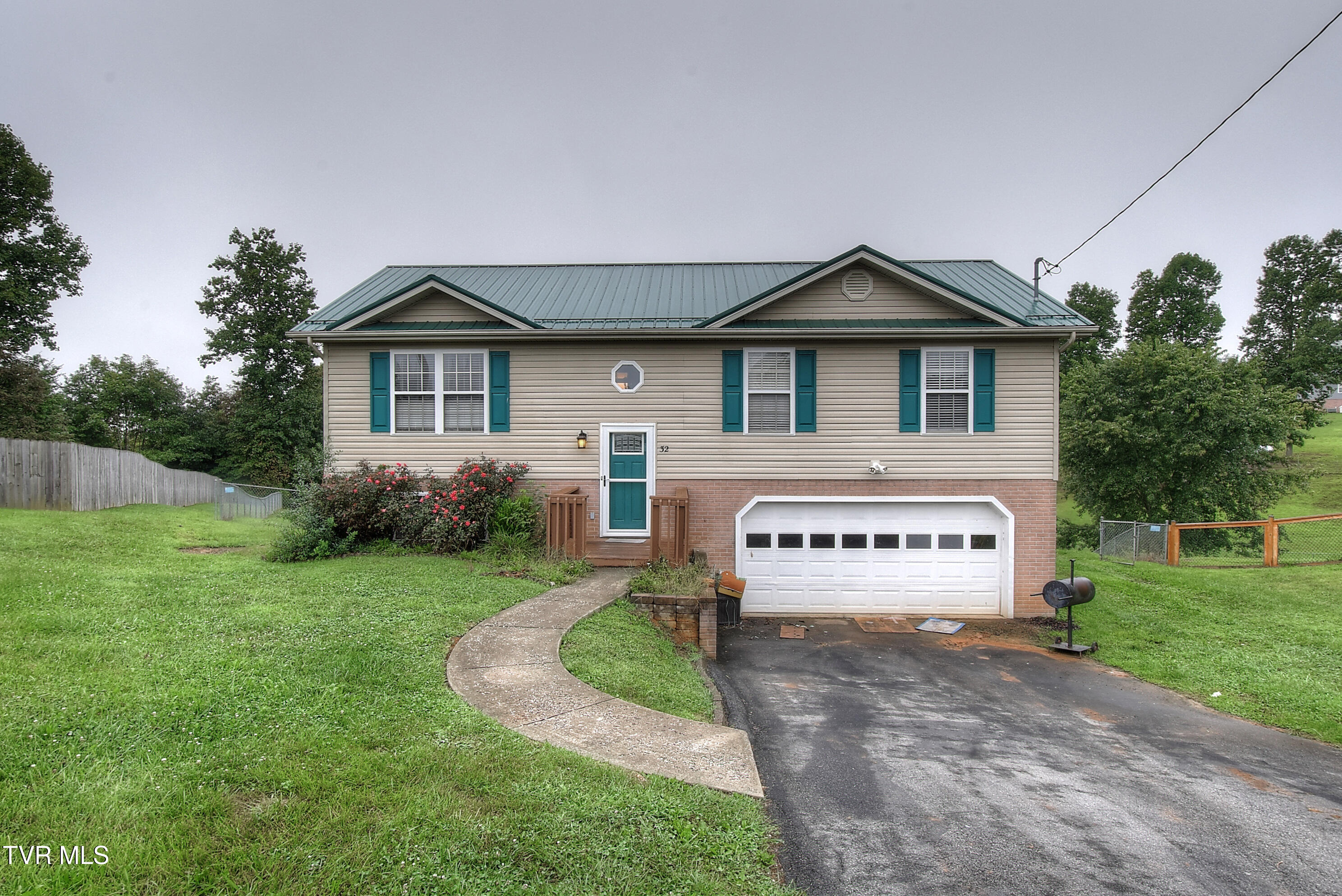 32 Mockingbird Court Property Photo 1