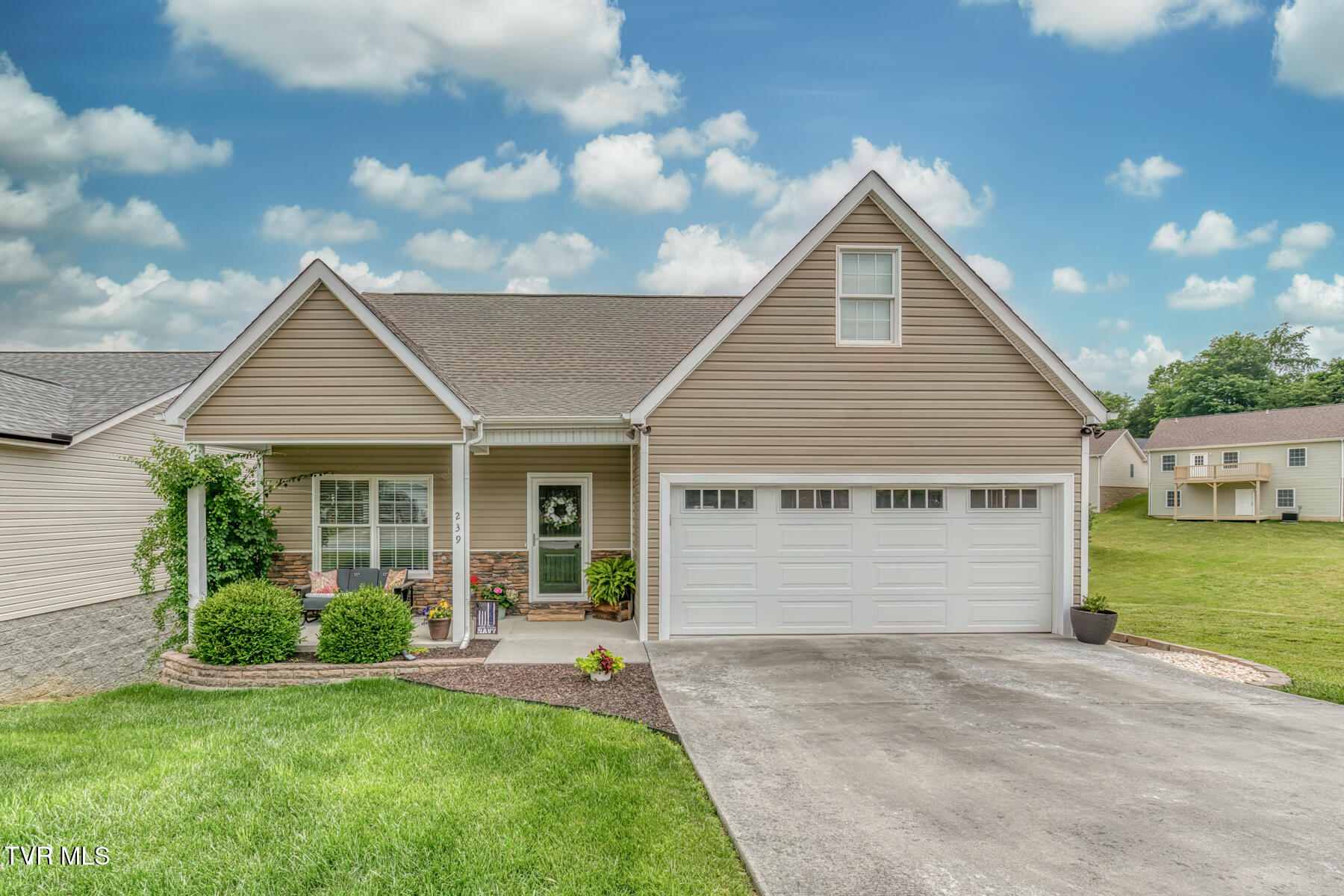 239 Bradford Lane Property Photo