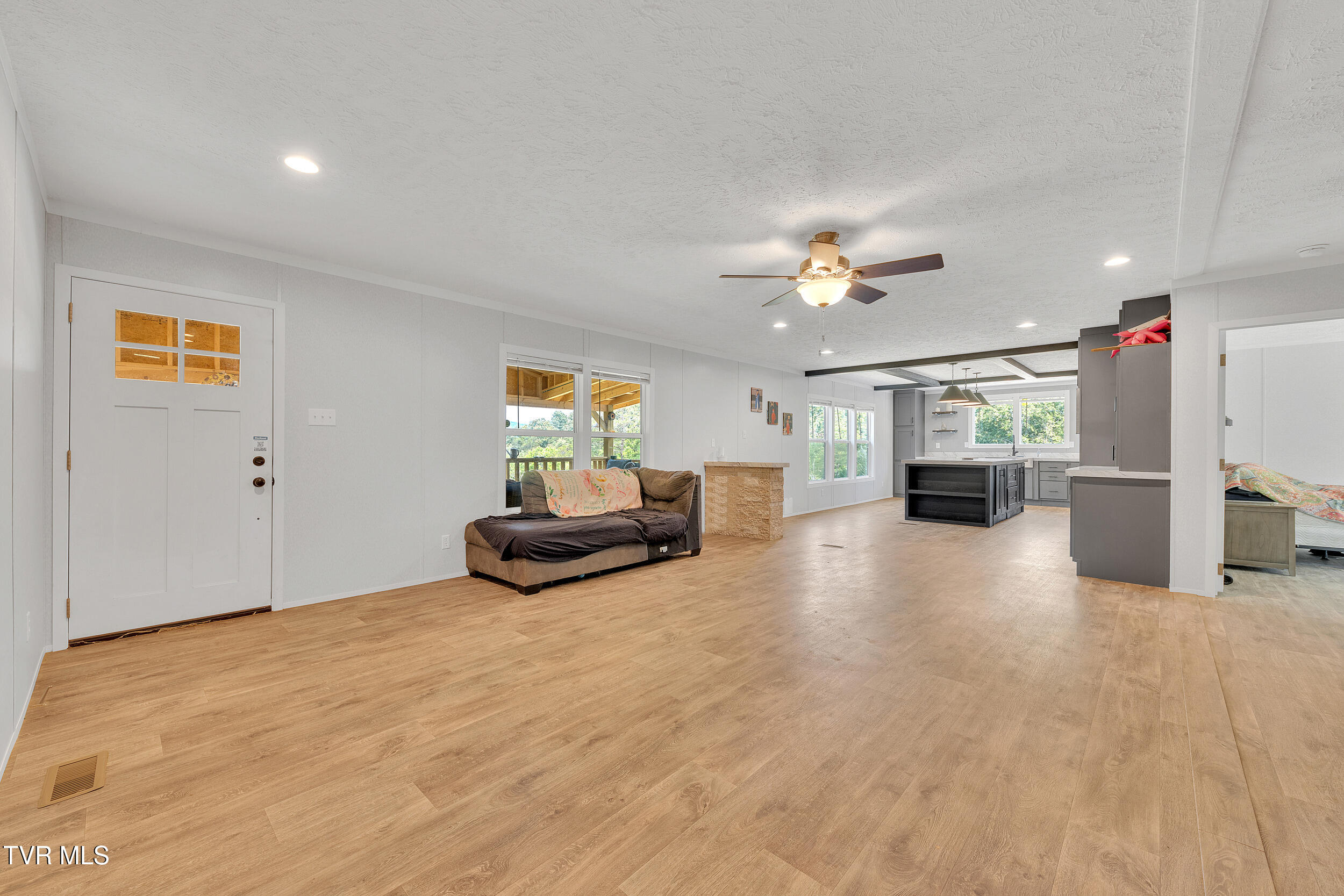 3232 Shelby Way Property Photo 14