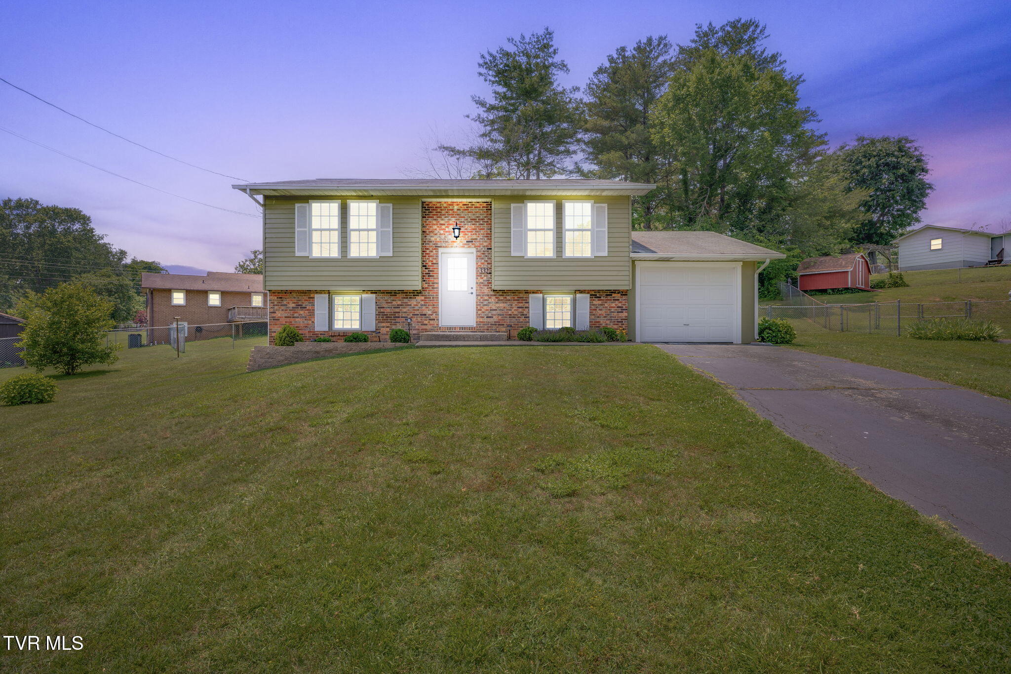 332 Magnolia Court Property Photo