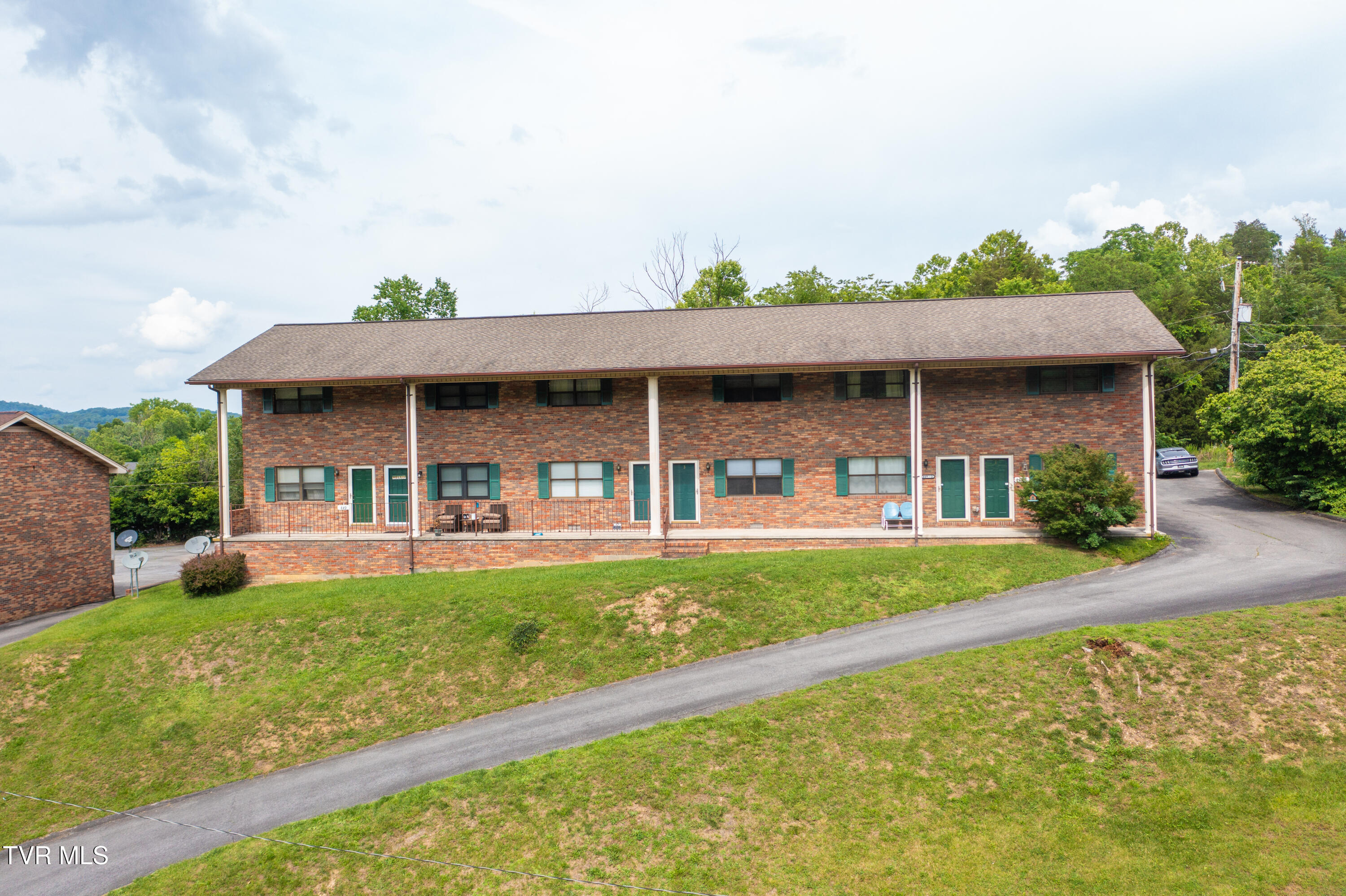 449 Eastley Court Property Photo