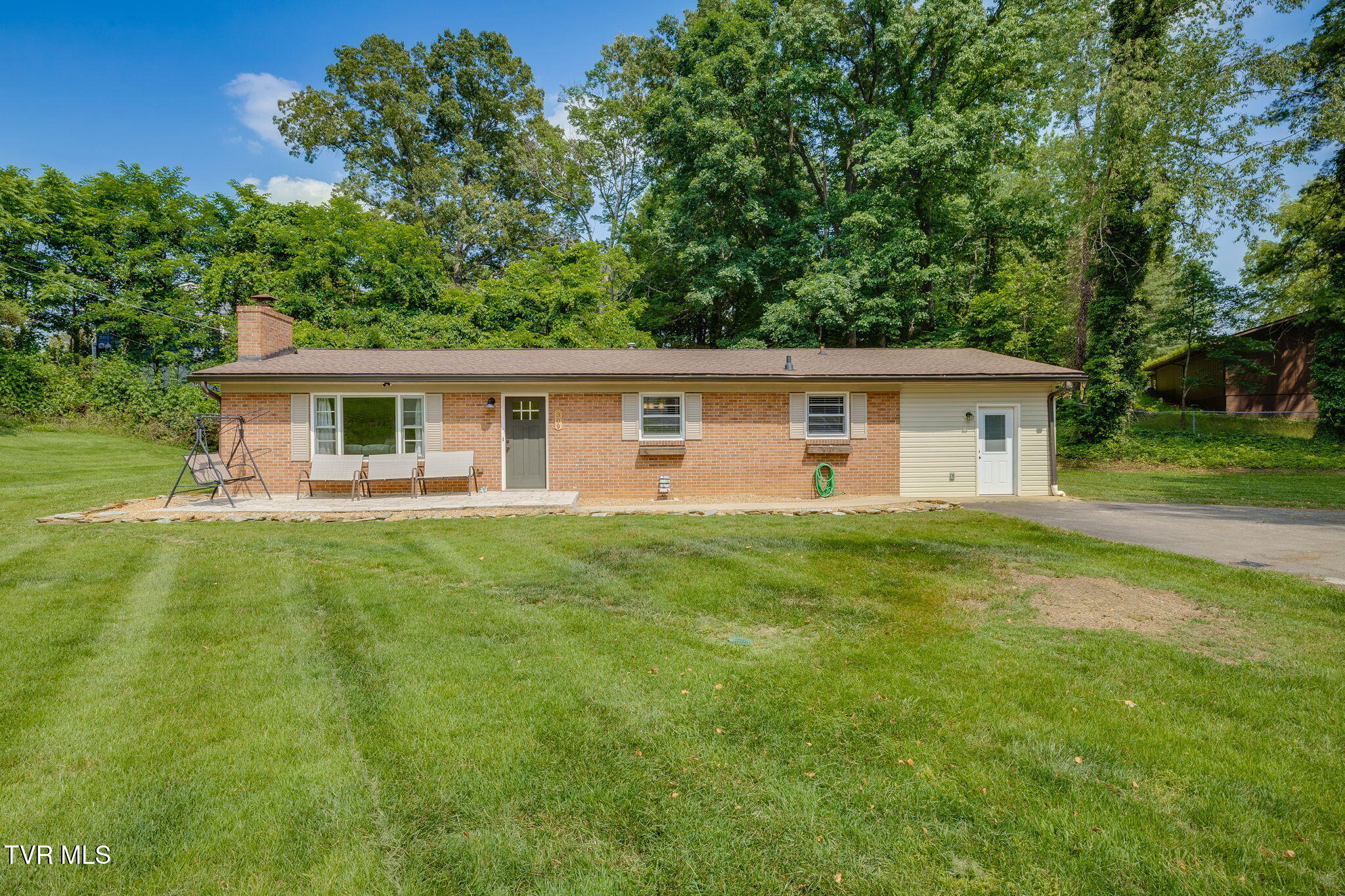 309 Knob Hill Drive Property Photo