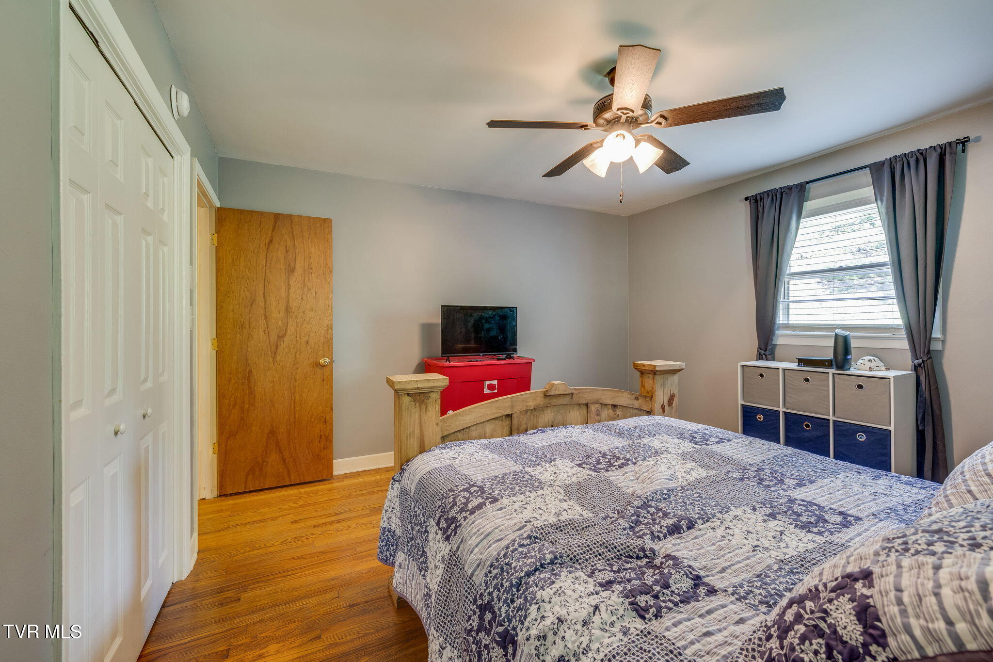 309 Knob Hill Drive Property Photo 15