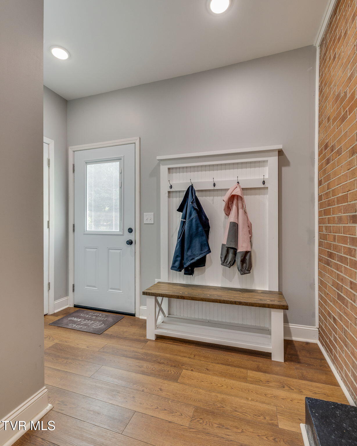 309 Knob Hill Drive Property Photo 23