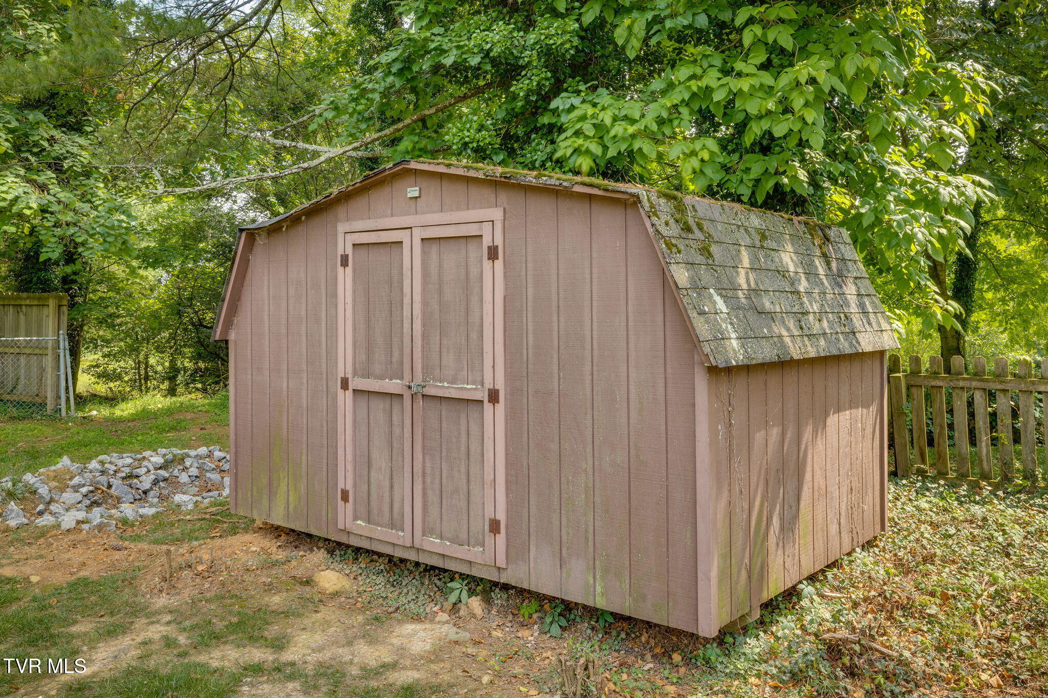 309 Knob Hill Drive Property Photo 30