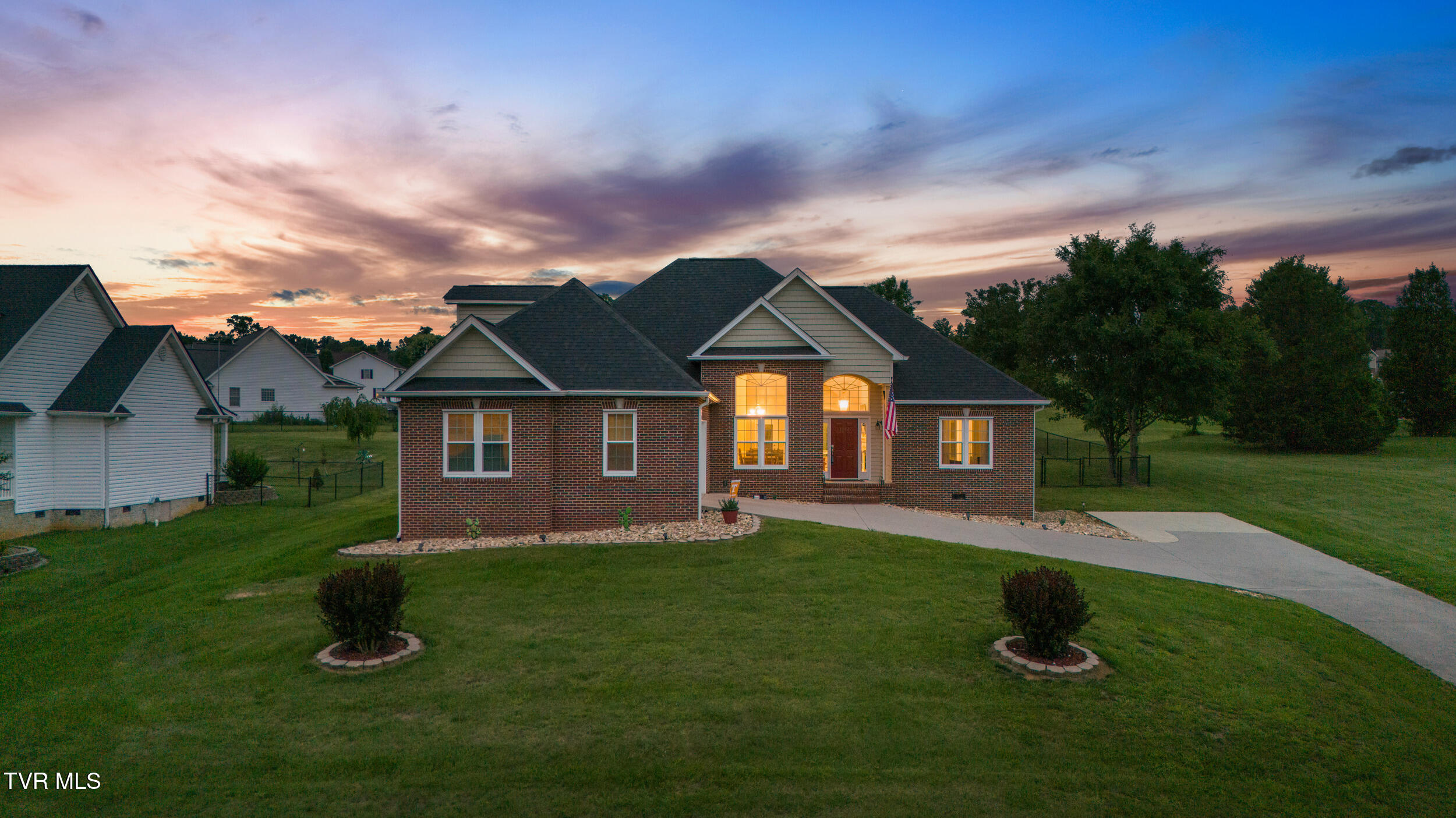 1844 Weaver Branch Road Property Photo 1