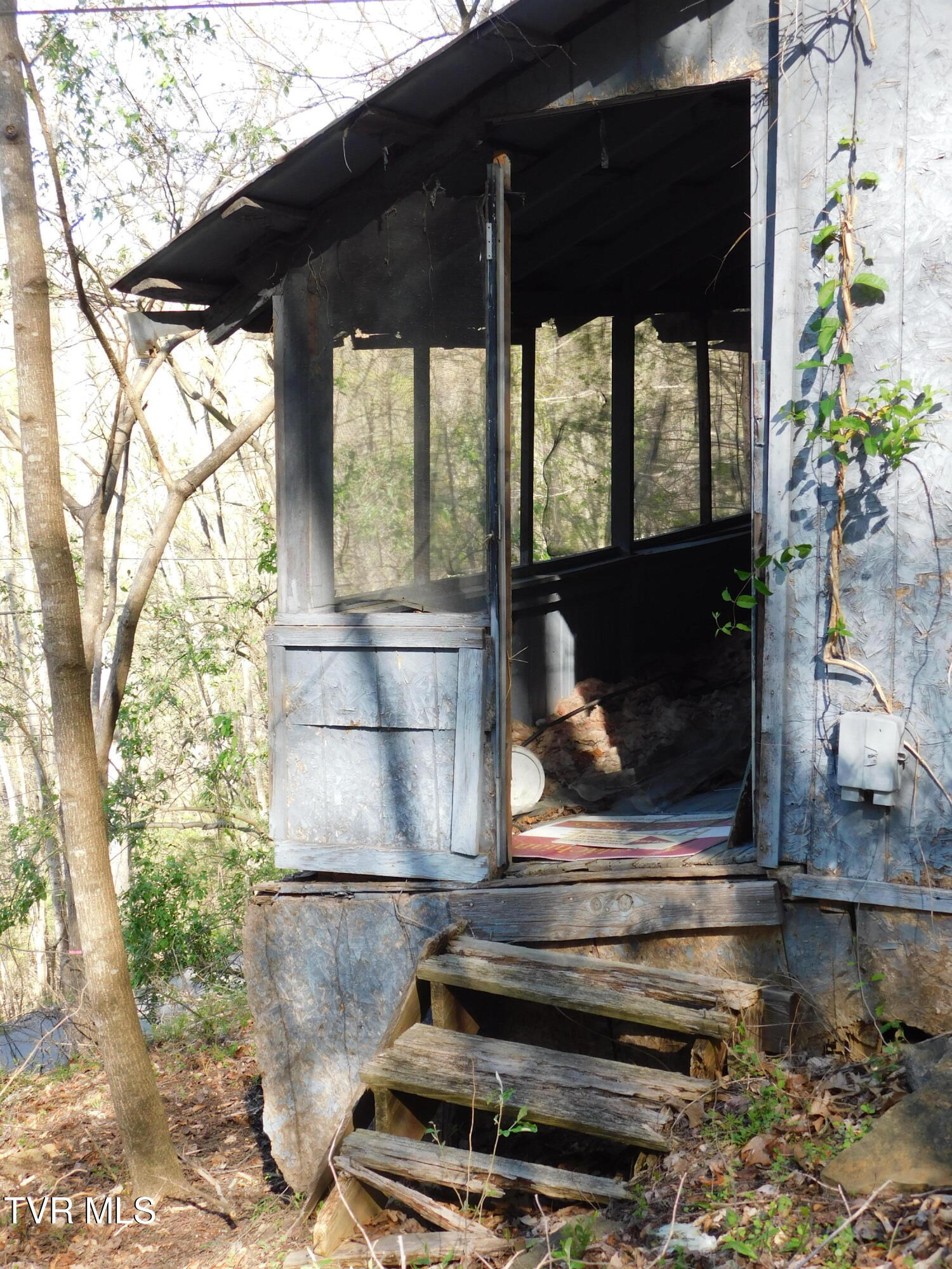 4400 Big Hill Road Property Photo 11