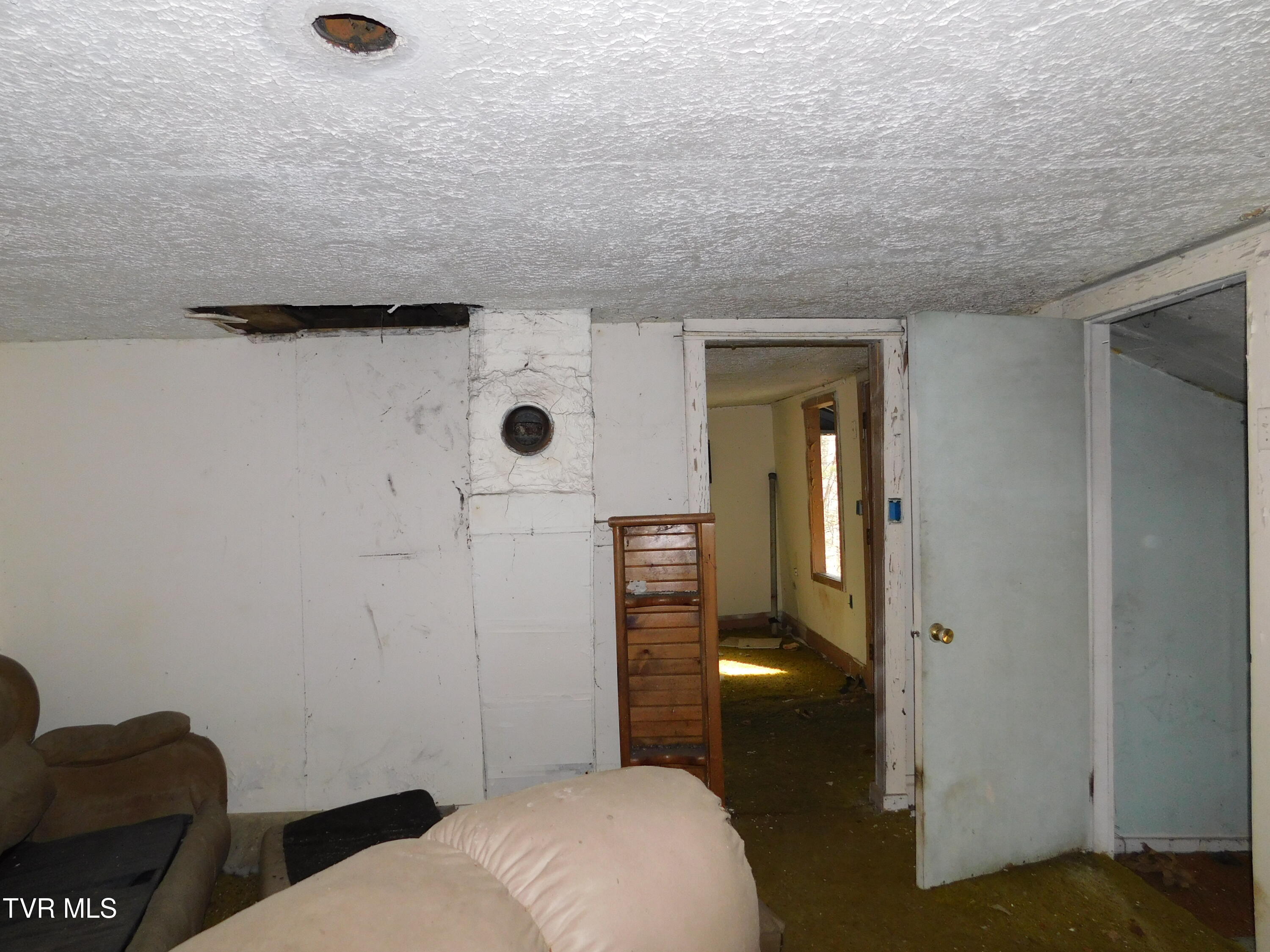 4400 Big Hill Road Property Photo 17