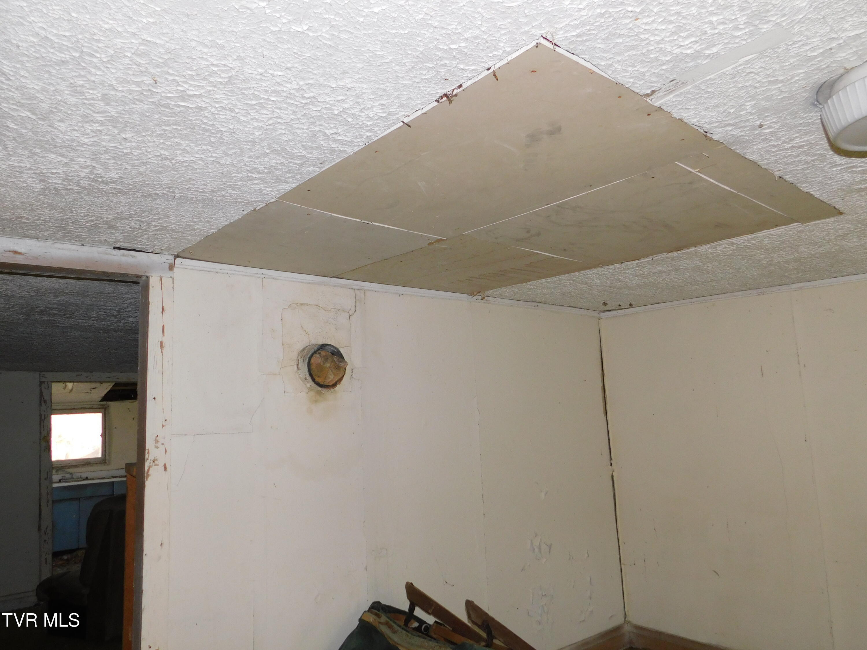 4400 Big Hill Road Property Photo 24