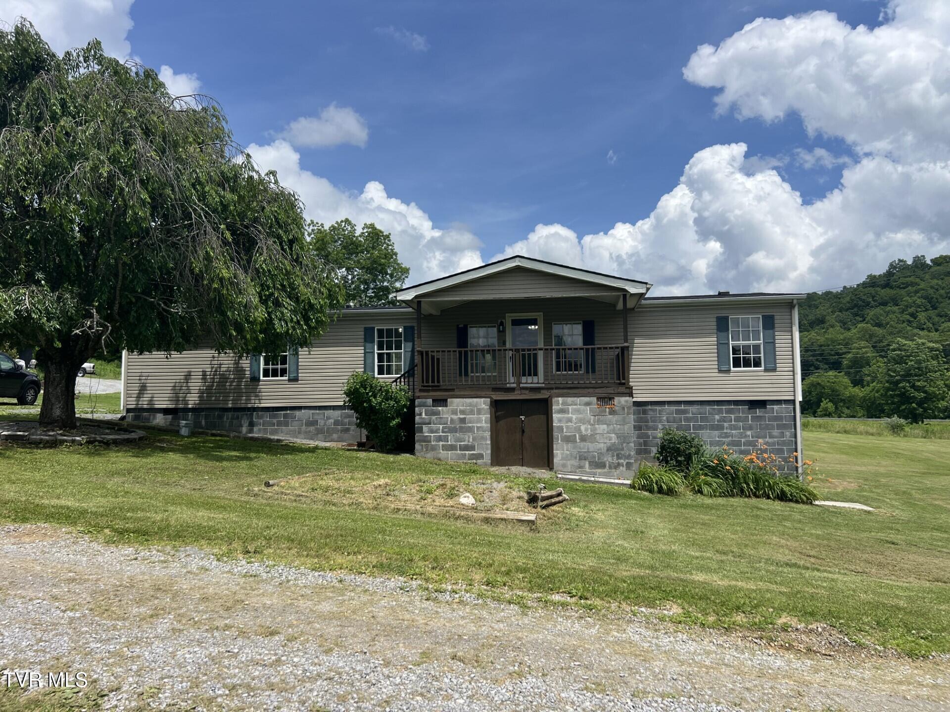 44441 Veterans Memorial Highway Property Photo 1