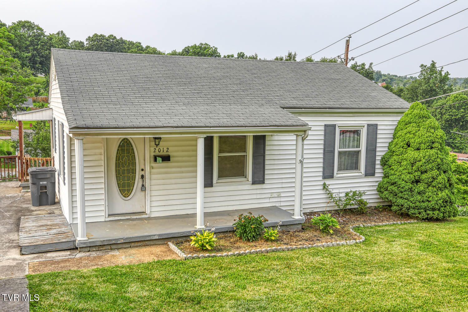 2012 Holly Street Property Photo