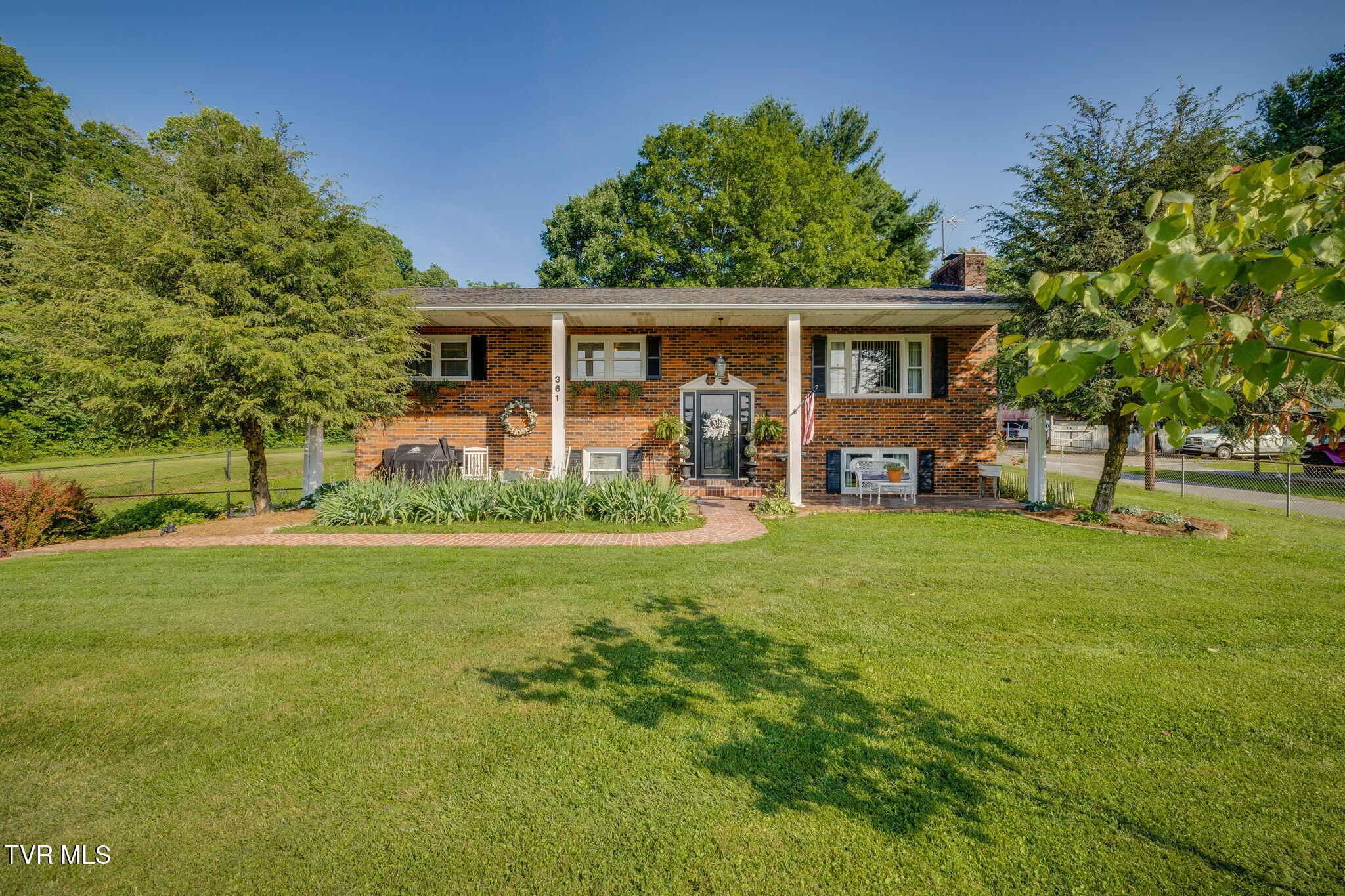361 Bill Bennett Road Property Photo 1