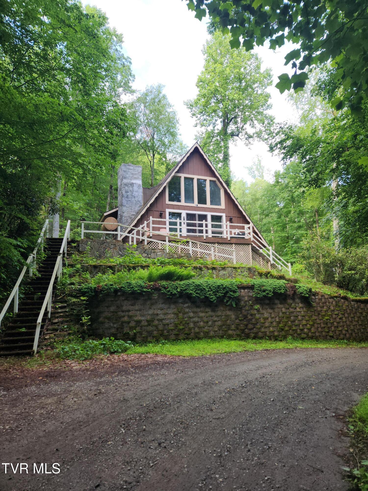370 Woodland Hills Drive