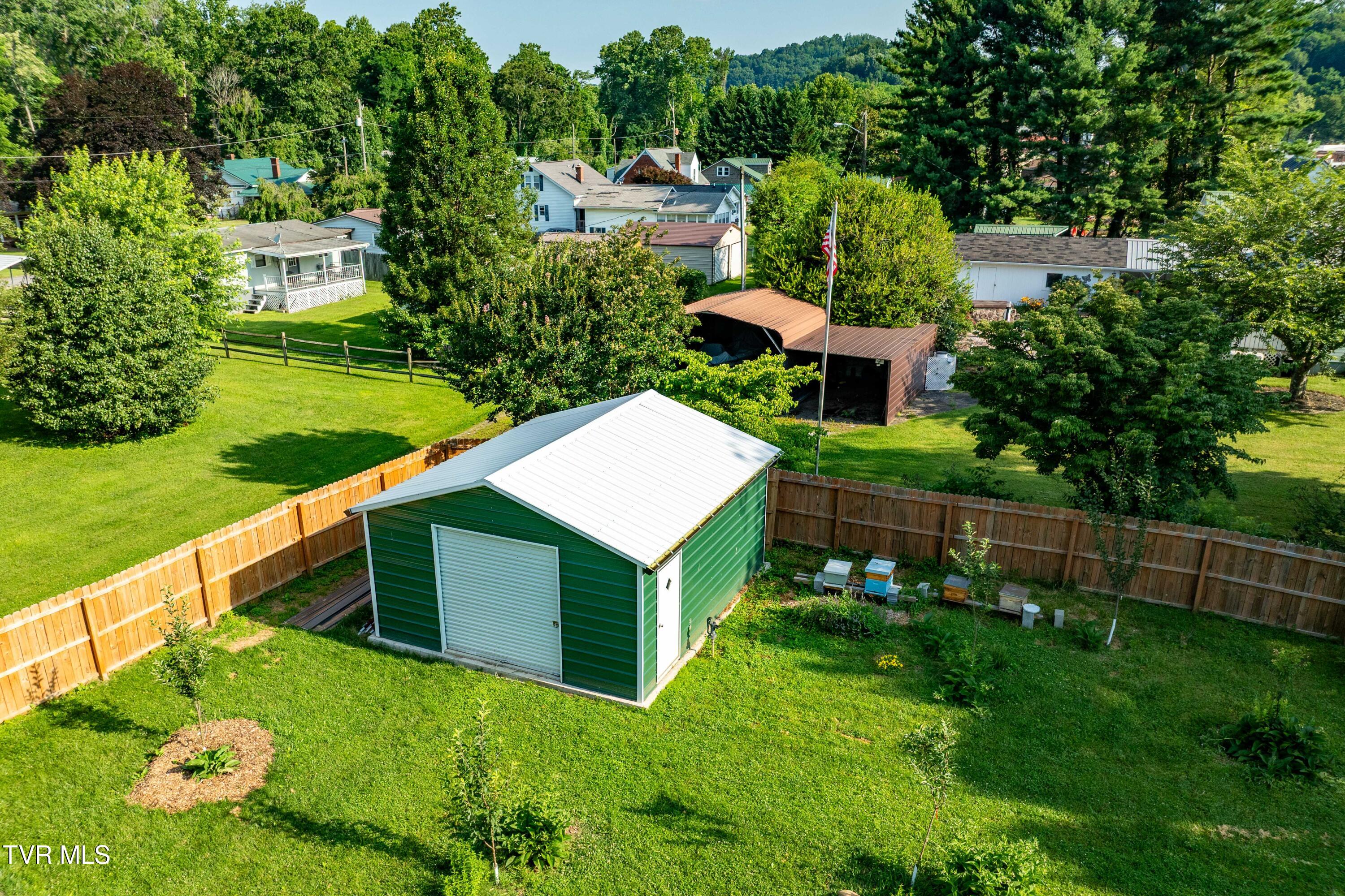 461 South Shady Avenue Property Photo 10