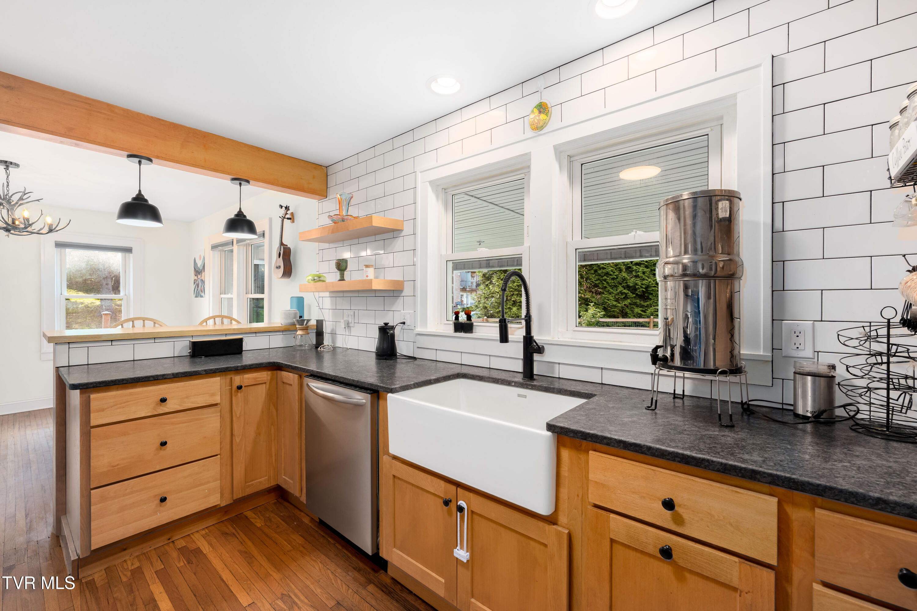 461 South Shady Avenue Property Photo 12