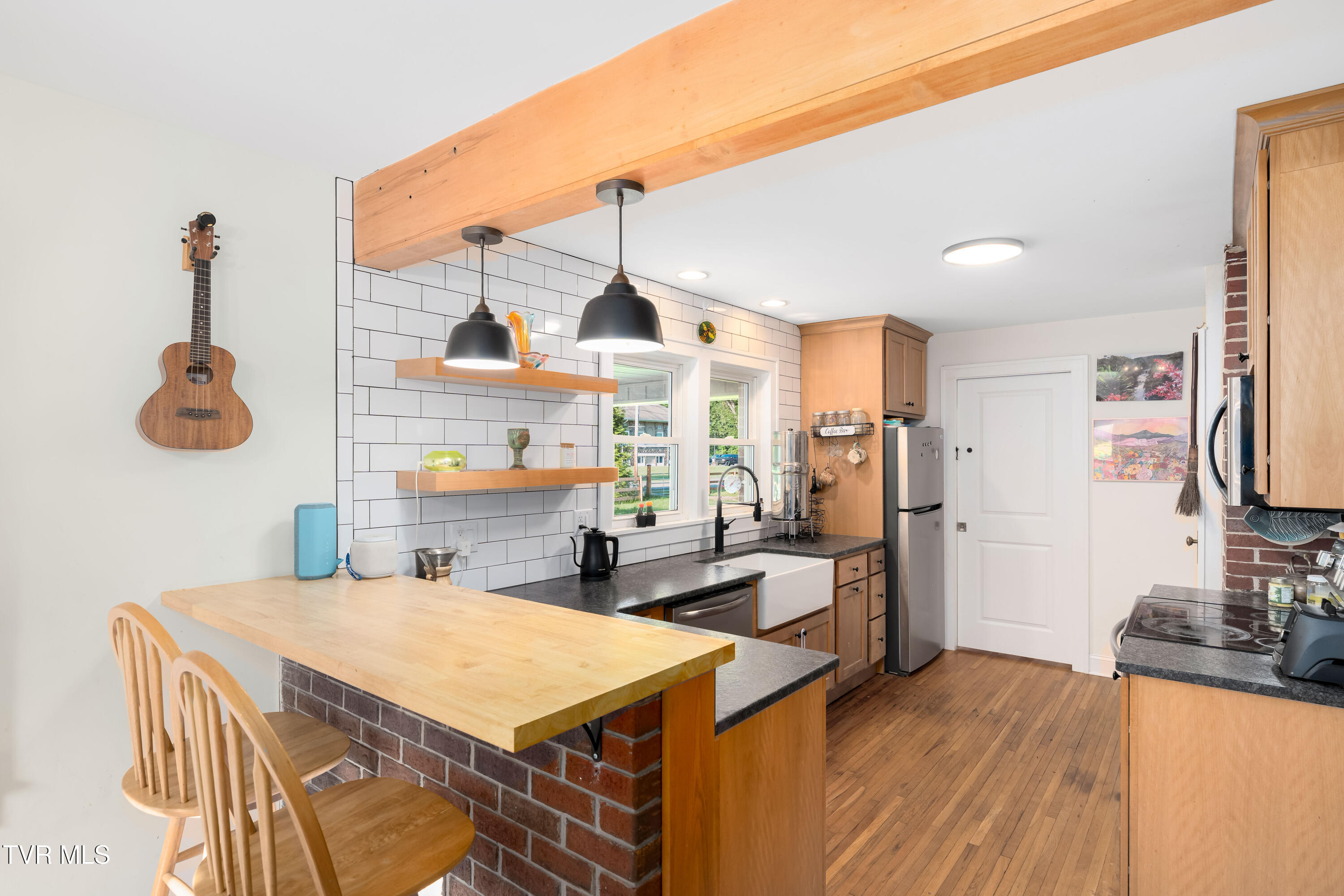 461 South Shady Avenue Property Photo 14