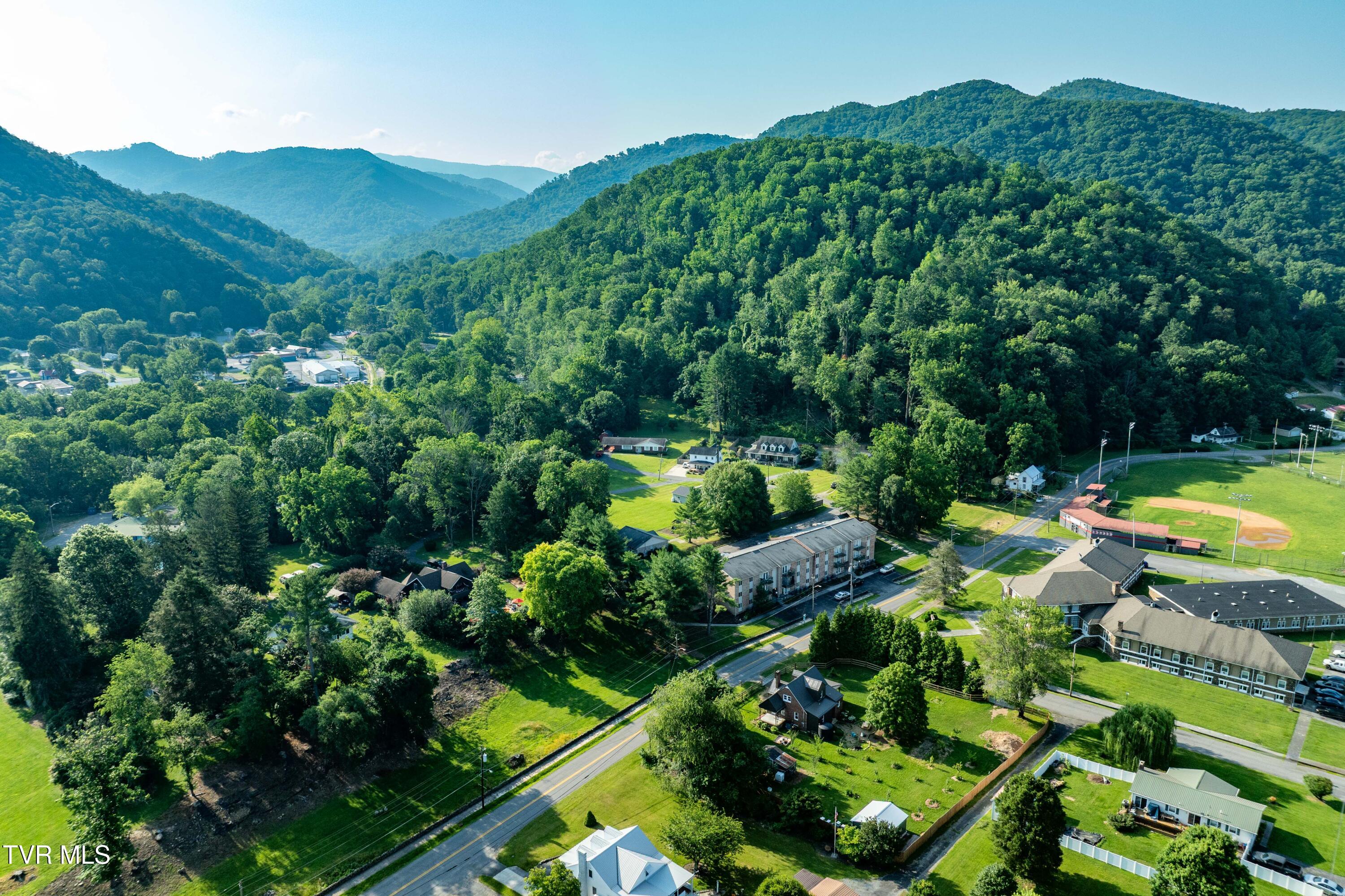 461 South Shady Avenue Property Photo 37