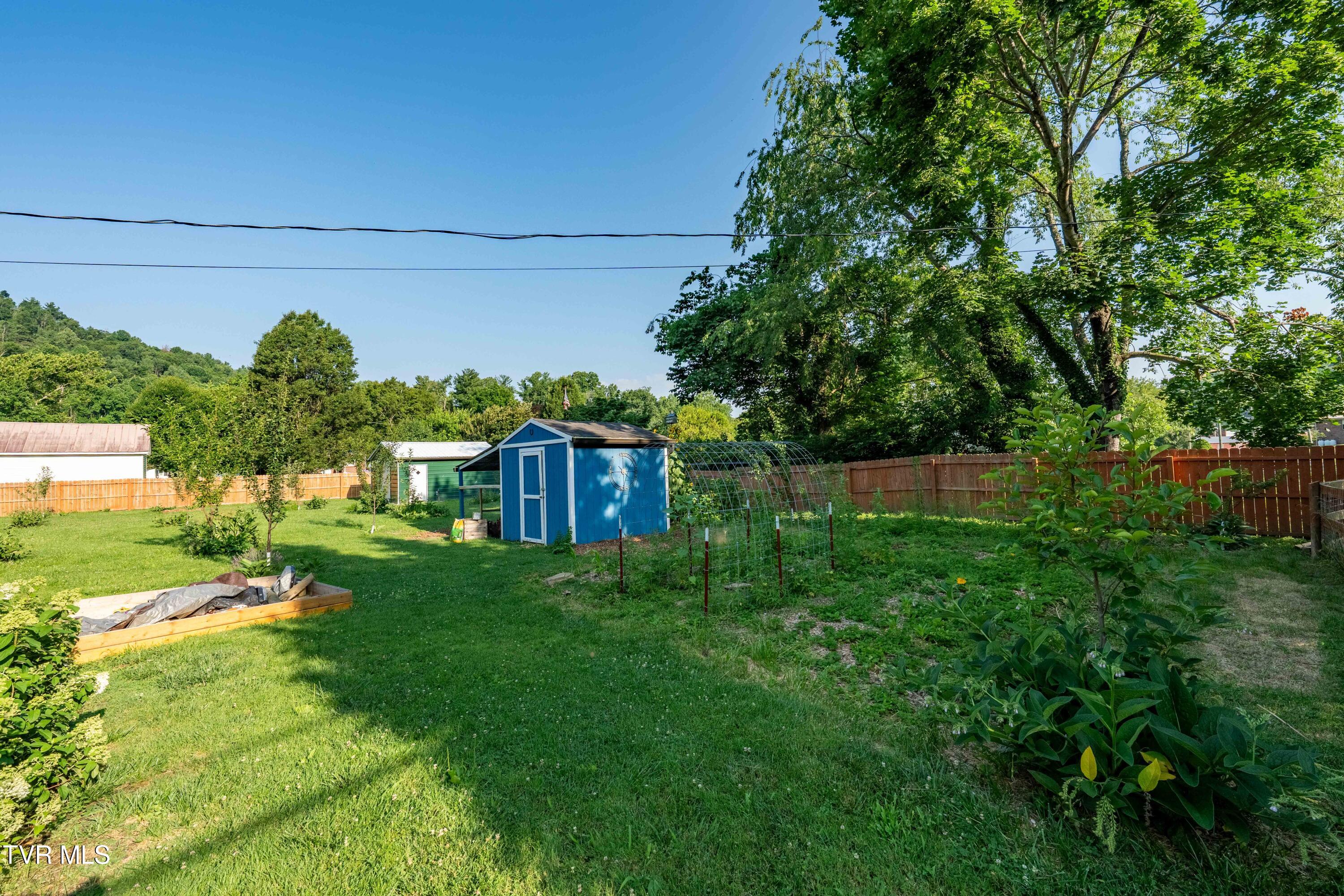 461 South Shady Avenue Property Photo 57