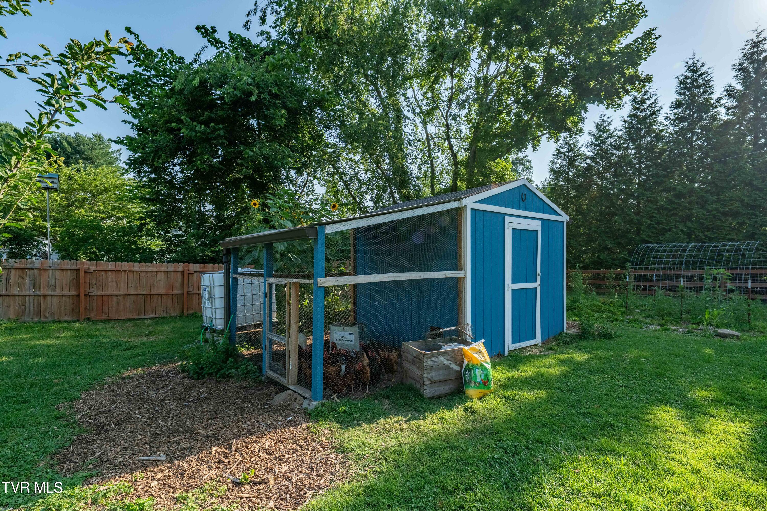 461 South Shady Avenue Property Photo 61