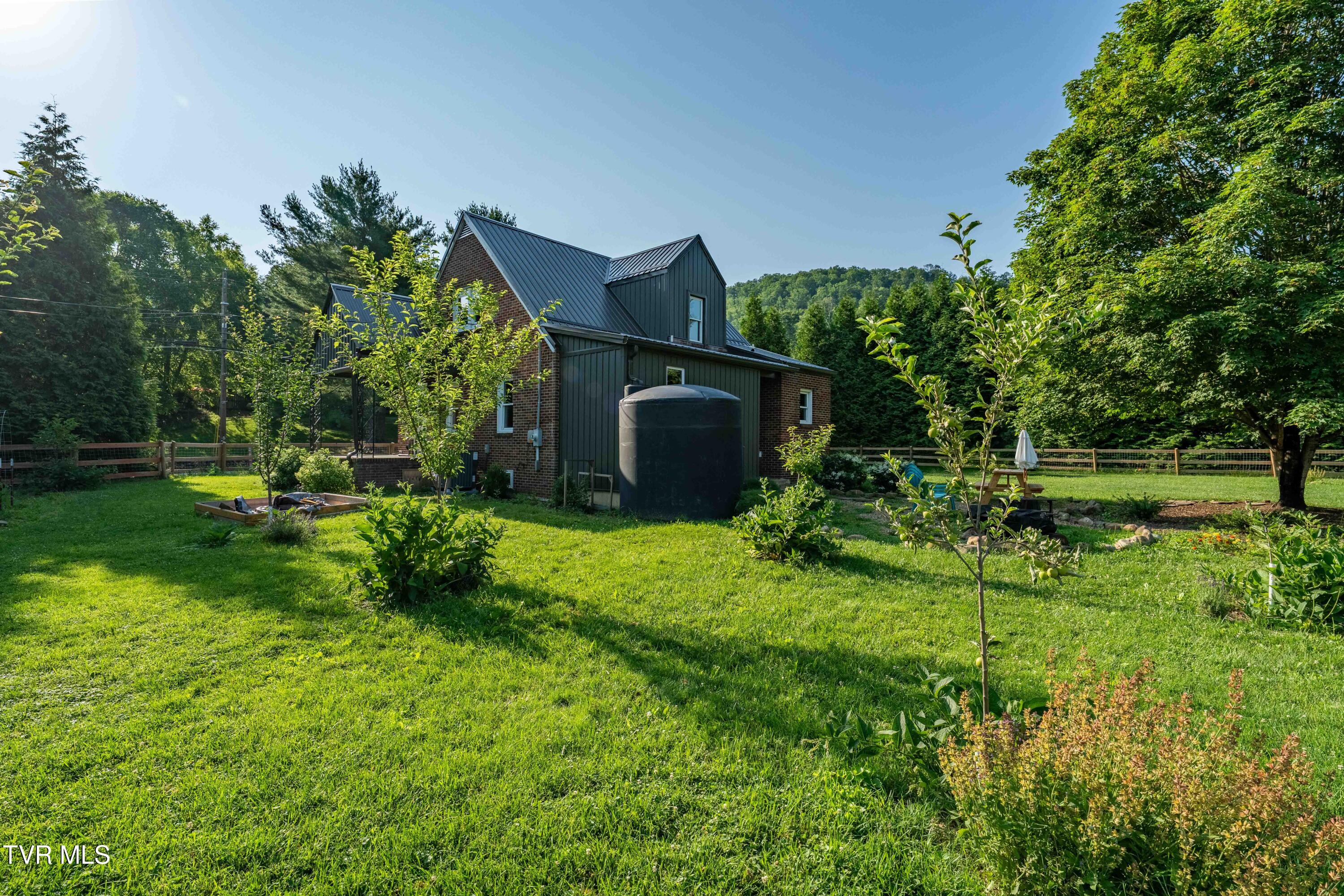 461 South Shady Avenue Property Photo 62