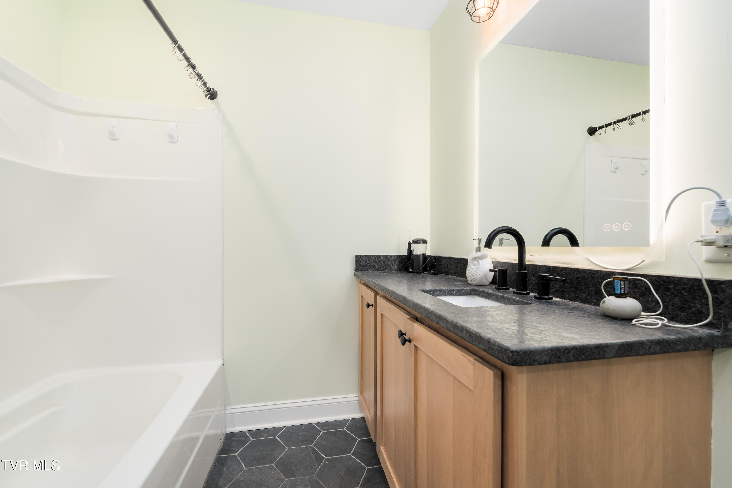 461 South Shady Avenue Property Photo 79