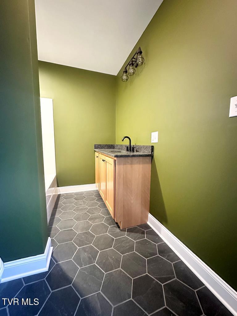 461 South Shady Avenue Property Photo 85