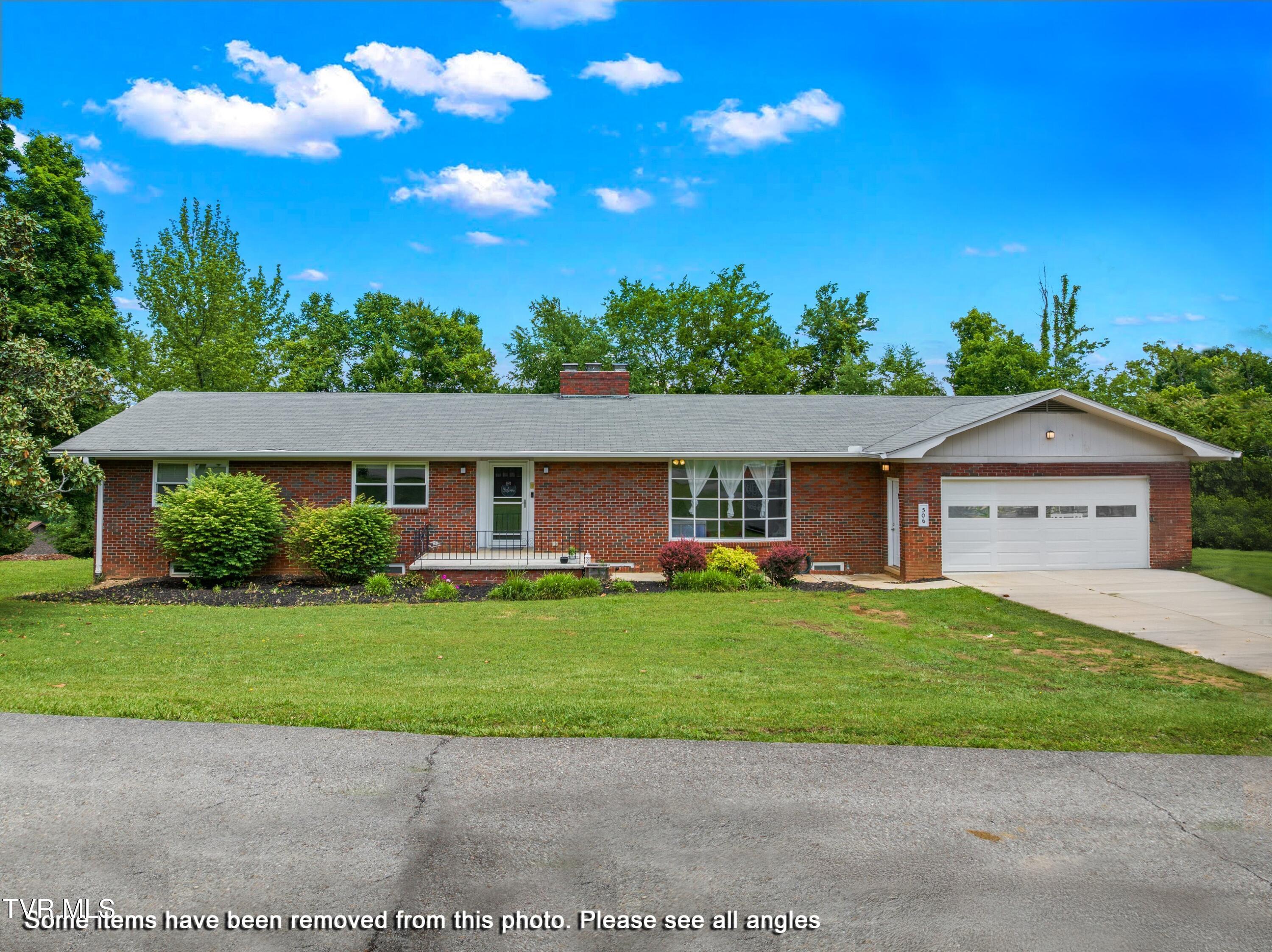 506 Gaye Drive Property Photo 1