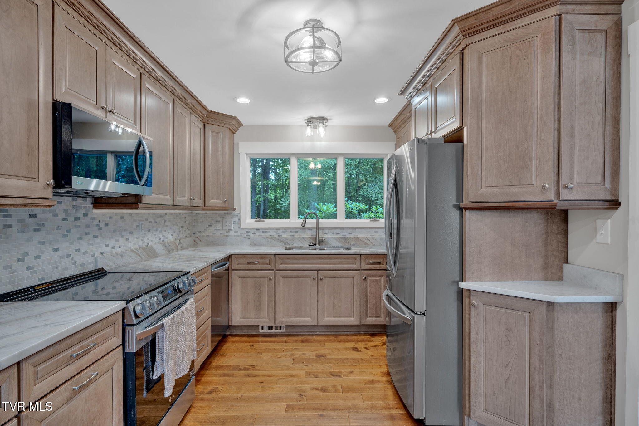 411 Bowman Creek Road Property Photo 8