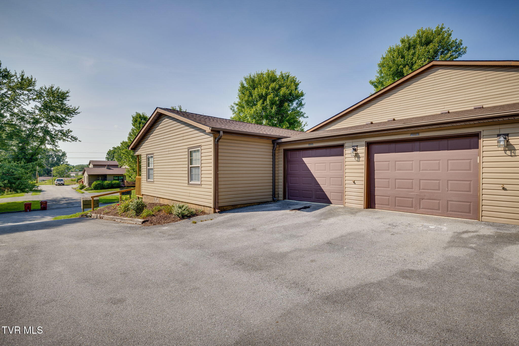 506 Pilgrim Court Property Photo 23