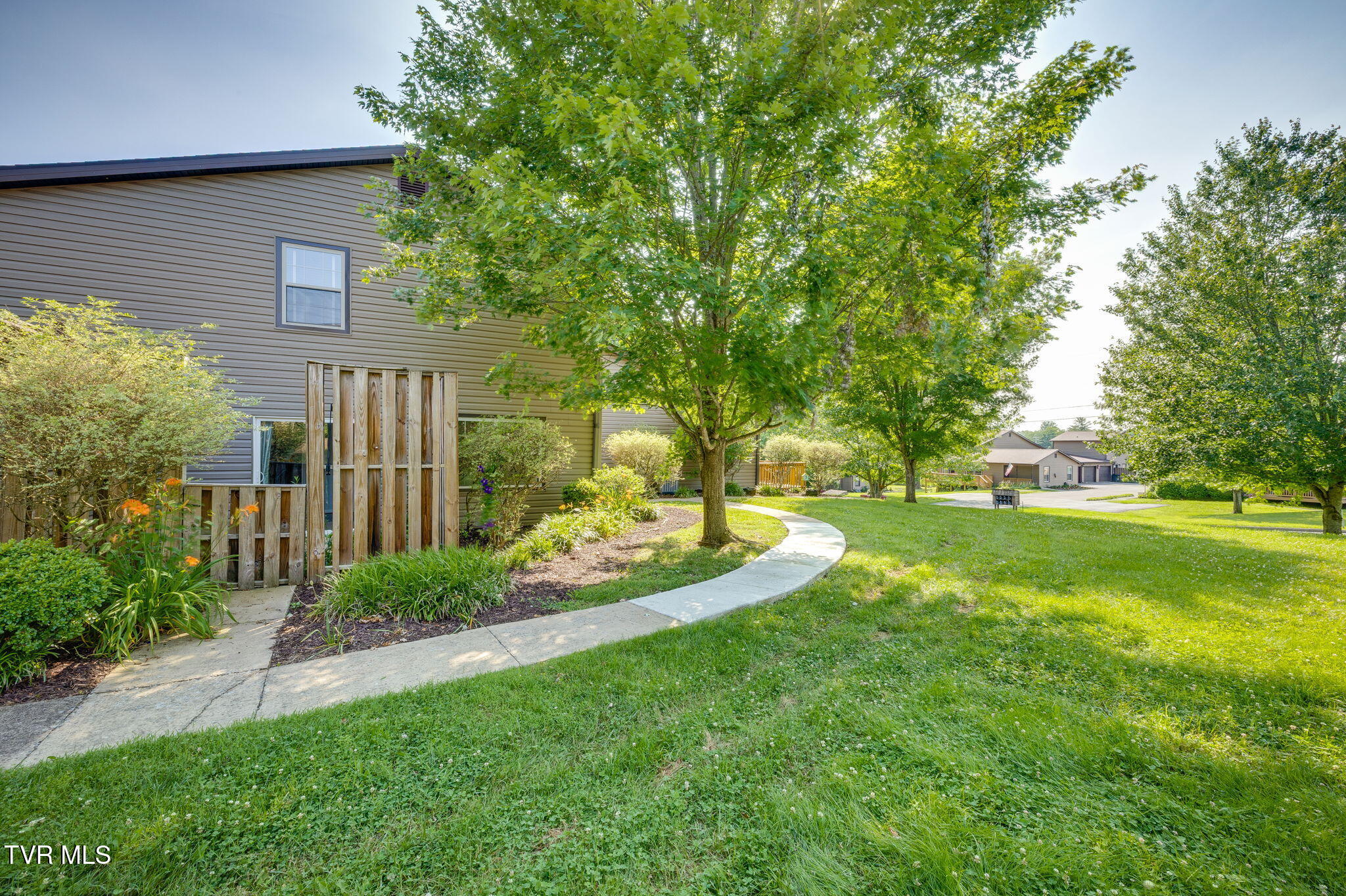 506 Pilgrim Court Property Photo 25