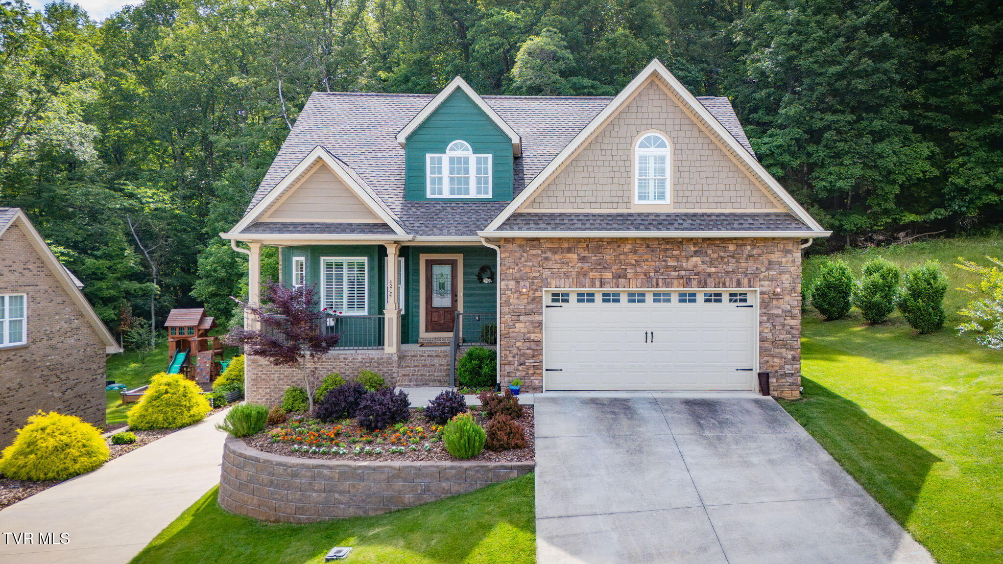 4264 Anchor Point