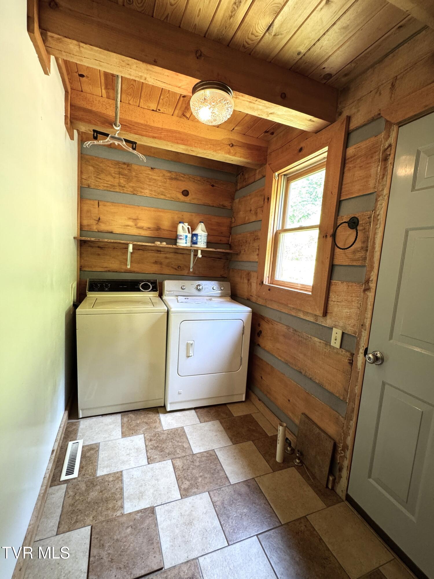 453 Trentham Hollow Road Property Photo 15