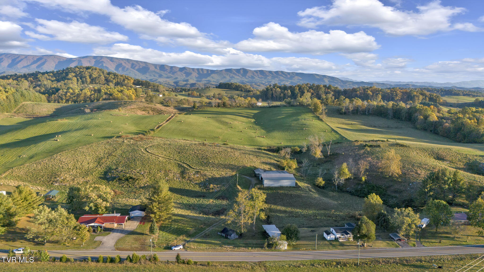 1056 White Top Road Property Photo 1