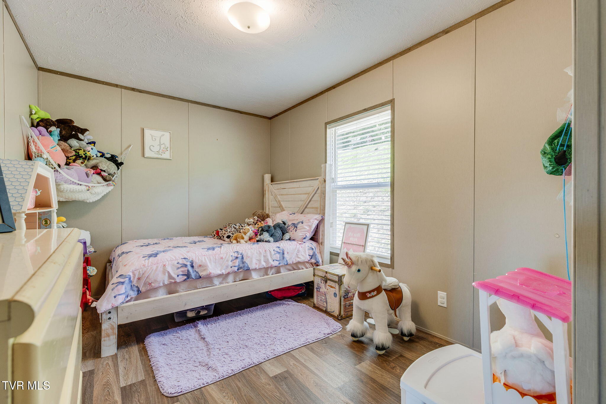 982 Glade Hill Drive Property Photo 18