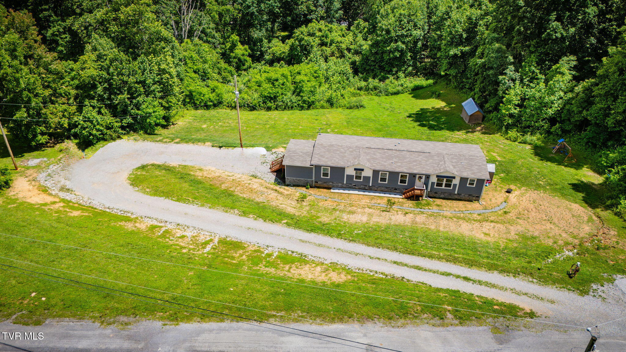 982 Glade Hill Drive Property Photo 25